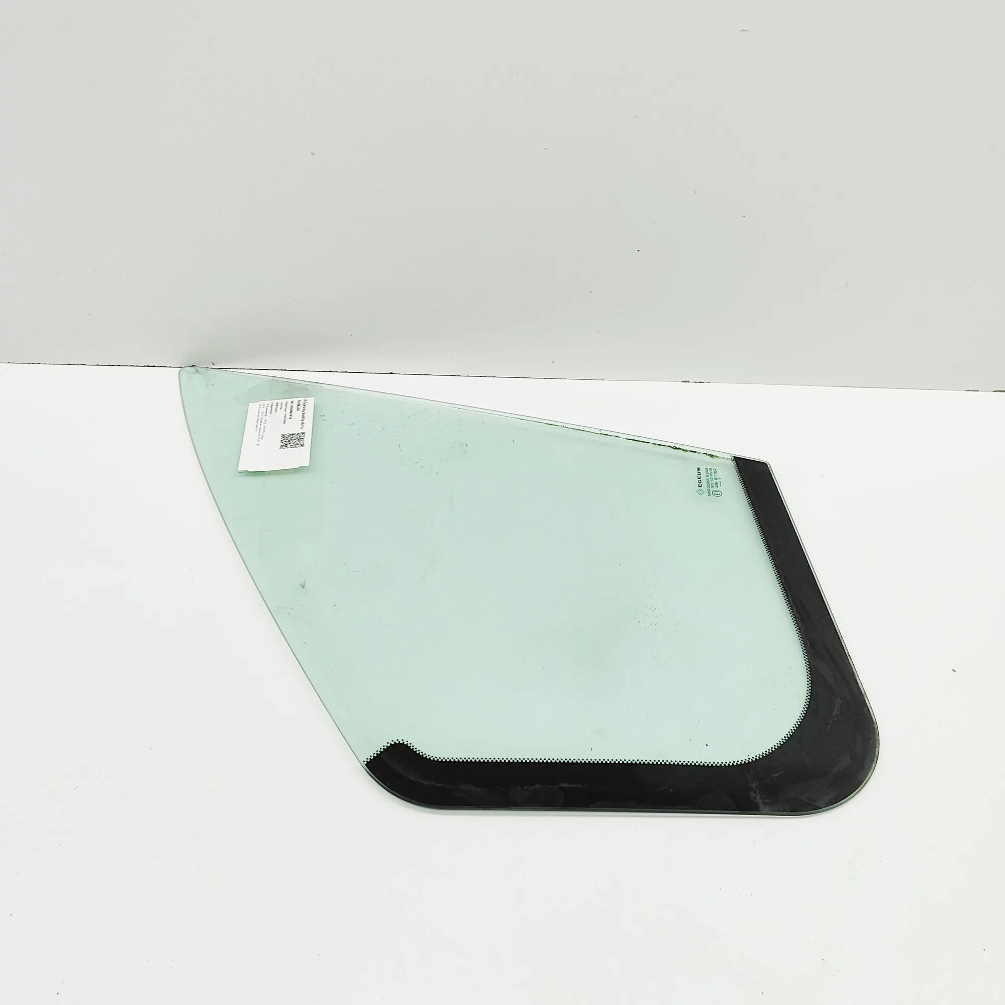 Opel Vivaro (B) Door quarter window — front left Door quarter window — front left — OPEL VIVARO ...