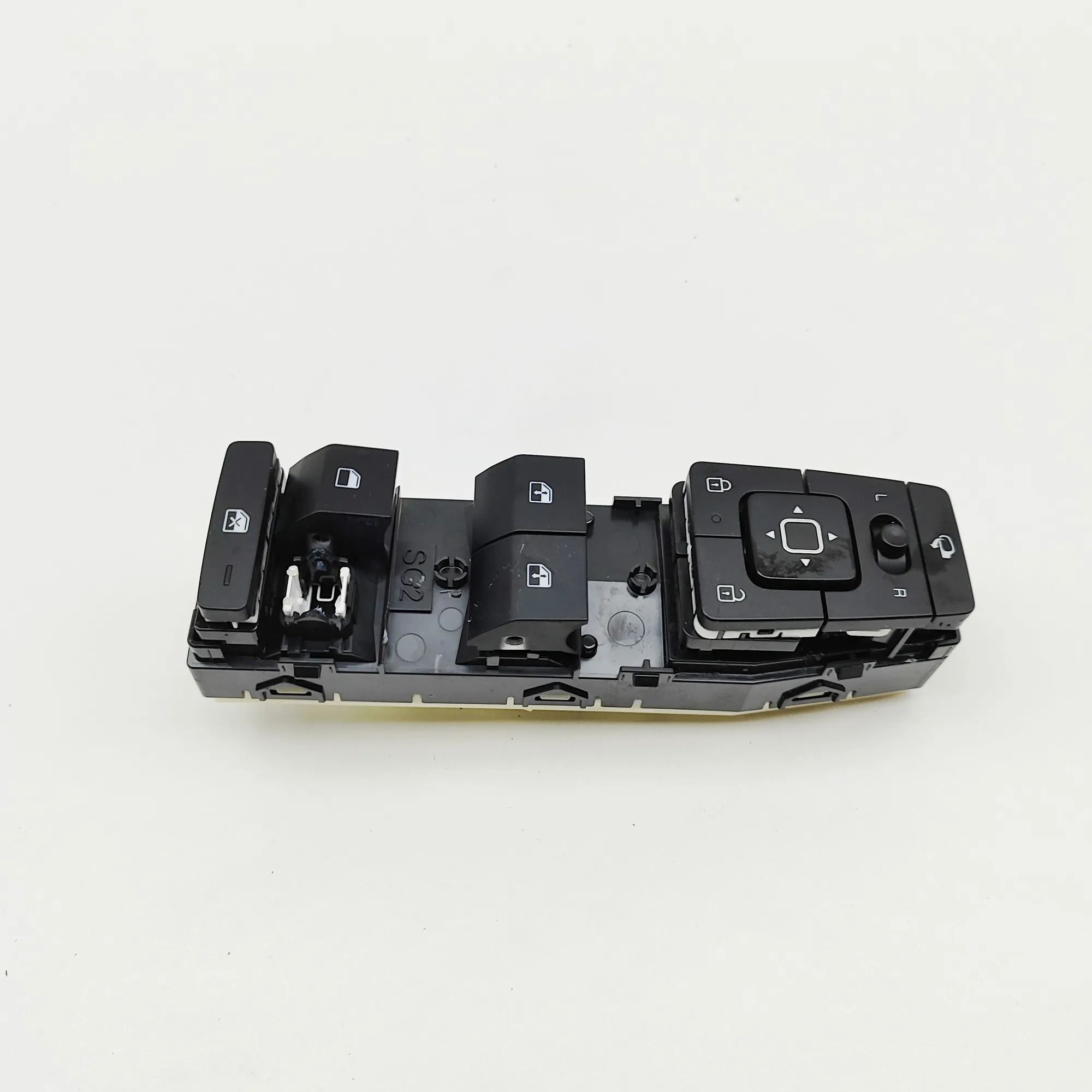 Kia Niro Door window switch — front right Door window switch — front right — KIA NIRO (II...
