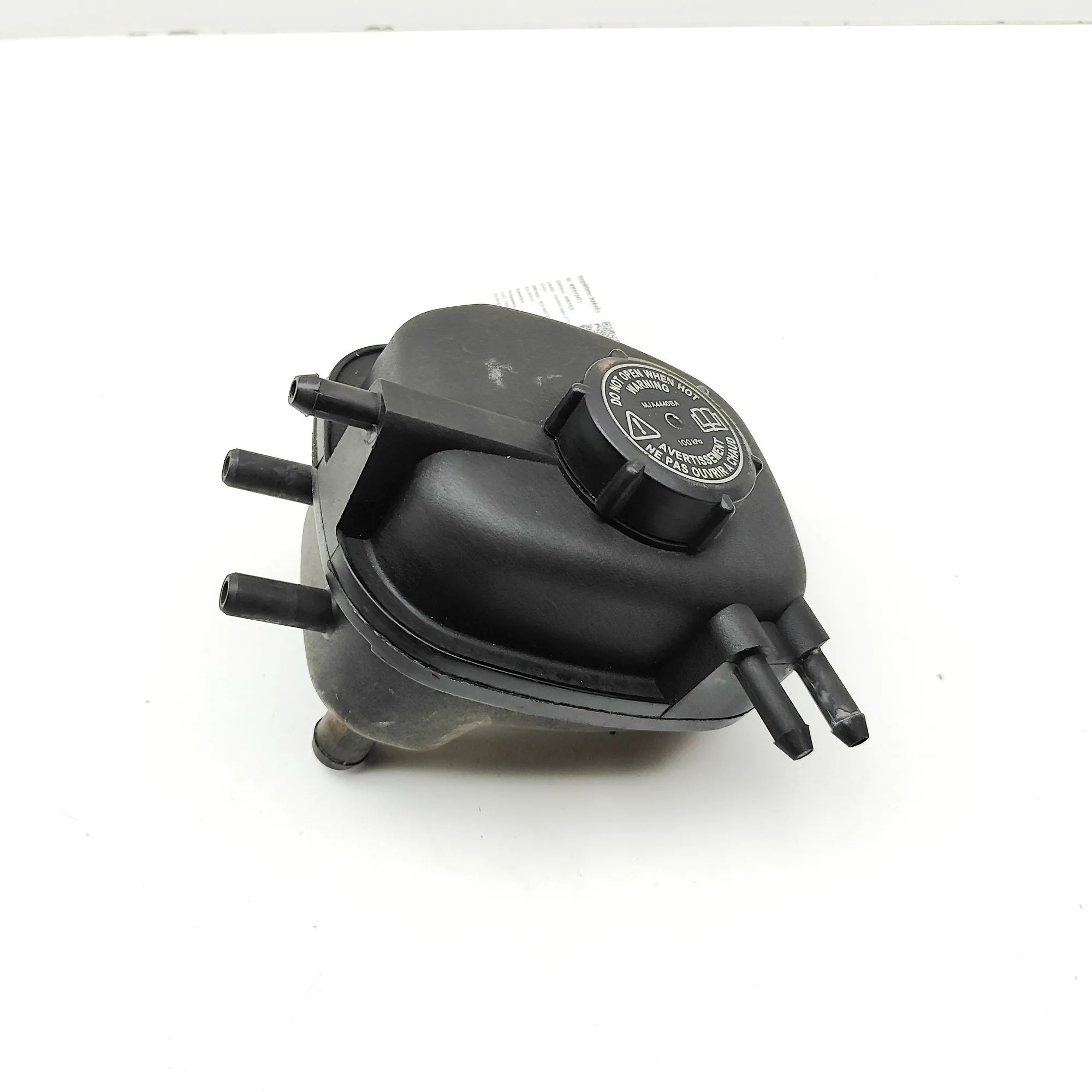 Jaguar XK Expansion Tank Expansion tank — JAGUAR XK (8 Coupe X100) (1996...