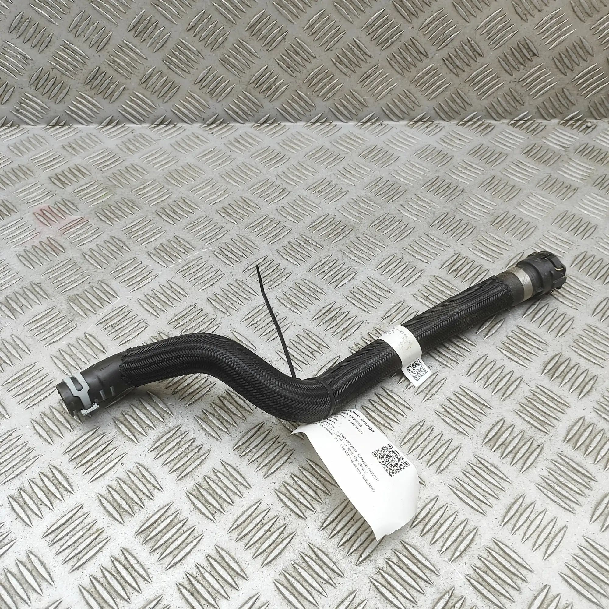 Land Rover Range Rover Evoque Шланг системы охлаждения Coolant hose — LAND ROVER RANGE ROVER EVOQUE (L...