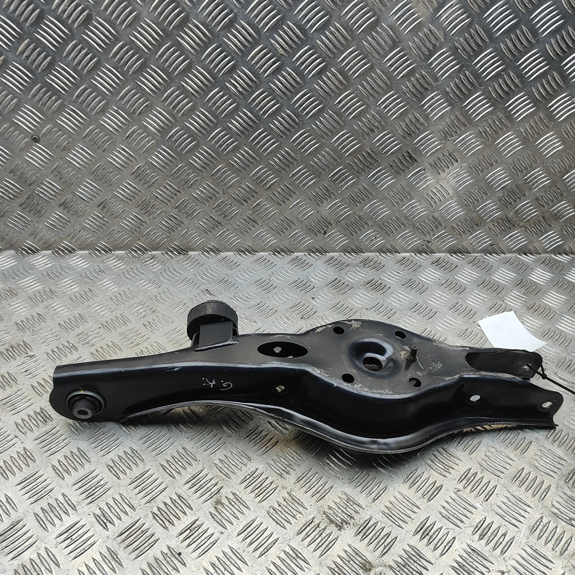 Kia Niro Rear Left Lower Control Arm Rear Left Lower Control Arm — KIA NIRO (II) (20...