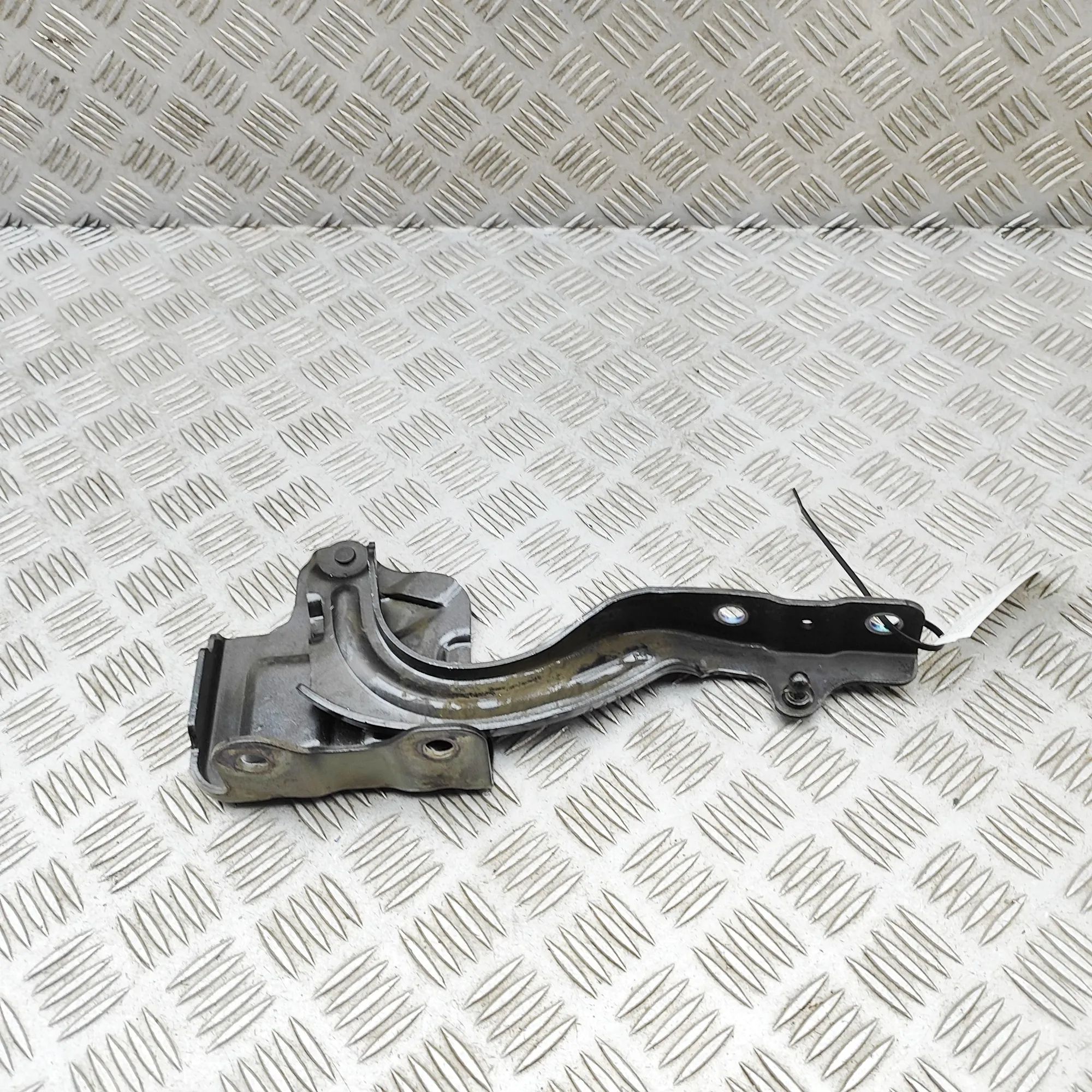 Kia Niro Bonnet hinge — front left Bonnet hinge — front left — KIA NIRO (II) (2022...