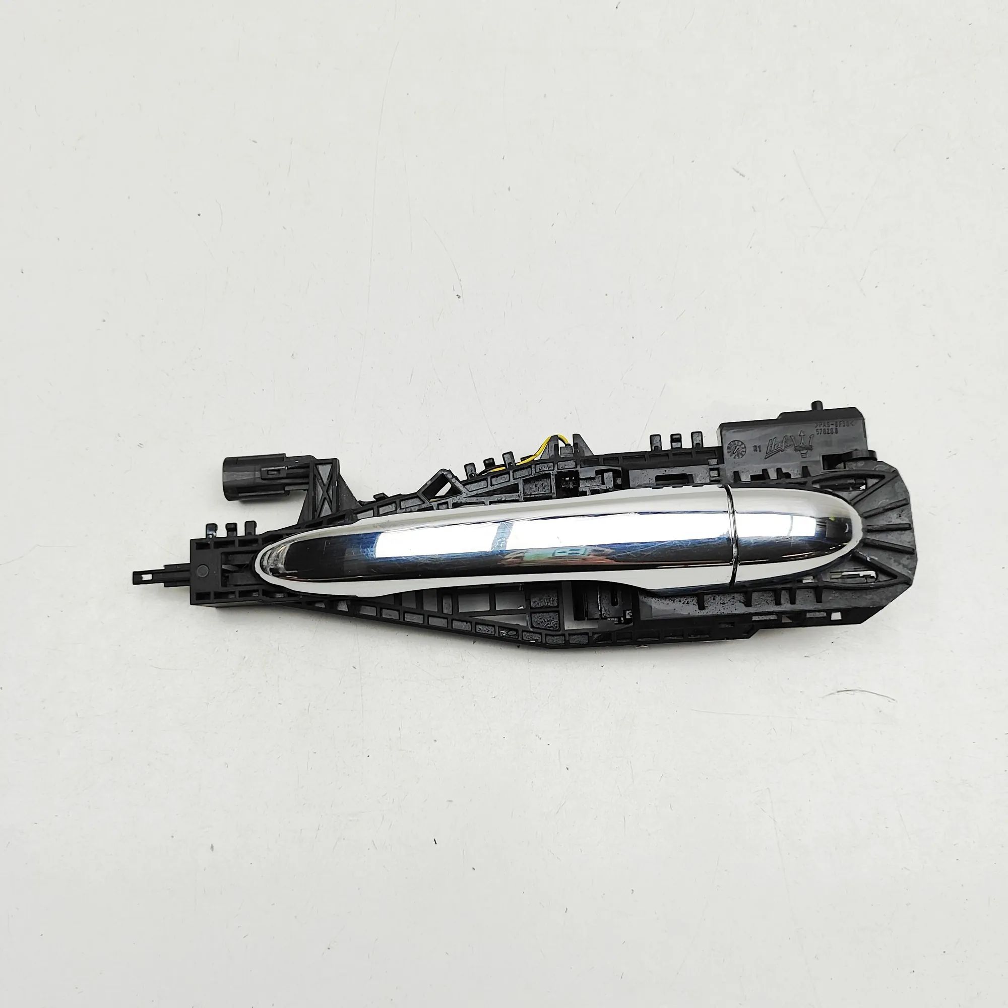 Maserati Ghibli Exterior door handle — rear right Exterior door handle — rear right — MASERATI GH...