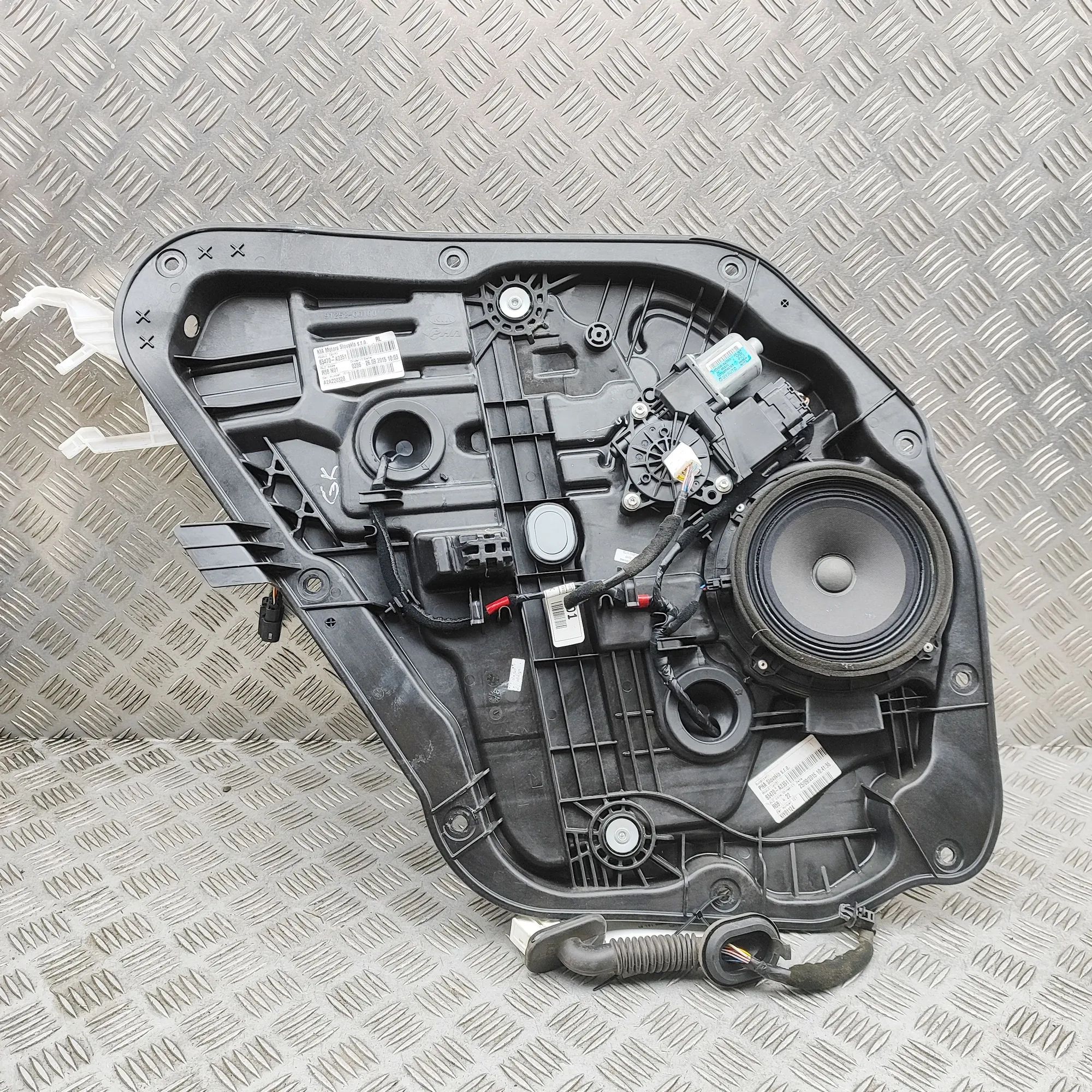 Kia ceed (JD) Rear Left Door Window Regulator Rear Left Door Window Regulator — KIA CEE\'D (J...