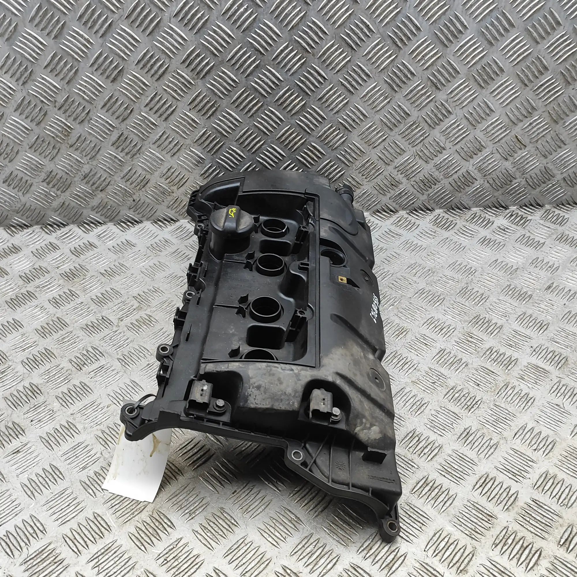 Mini One, Cooper, Clubman (R55 - R59) Valve Cover Valve Cover — MINI COOPER (R56) (2005-2013) — 7...