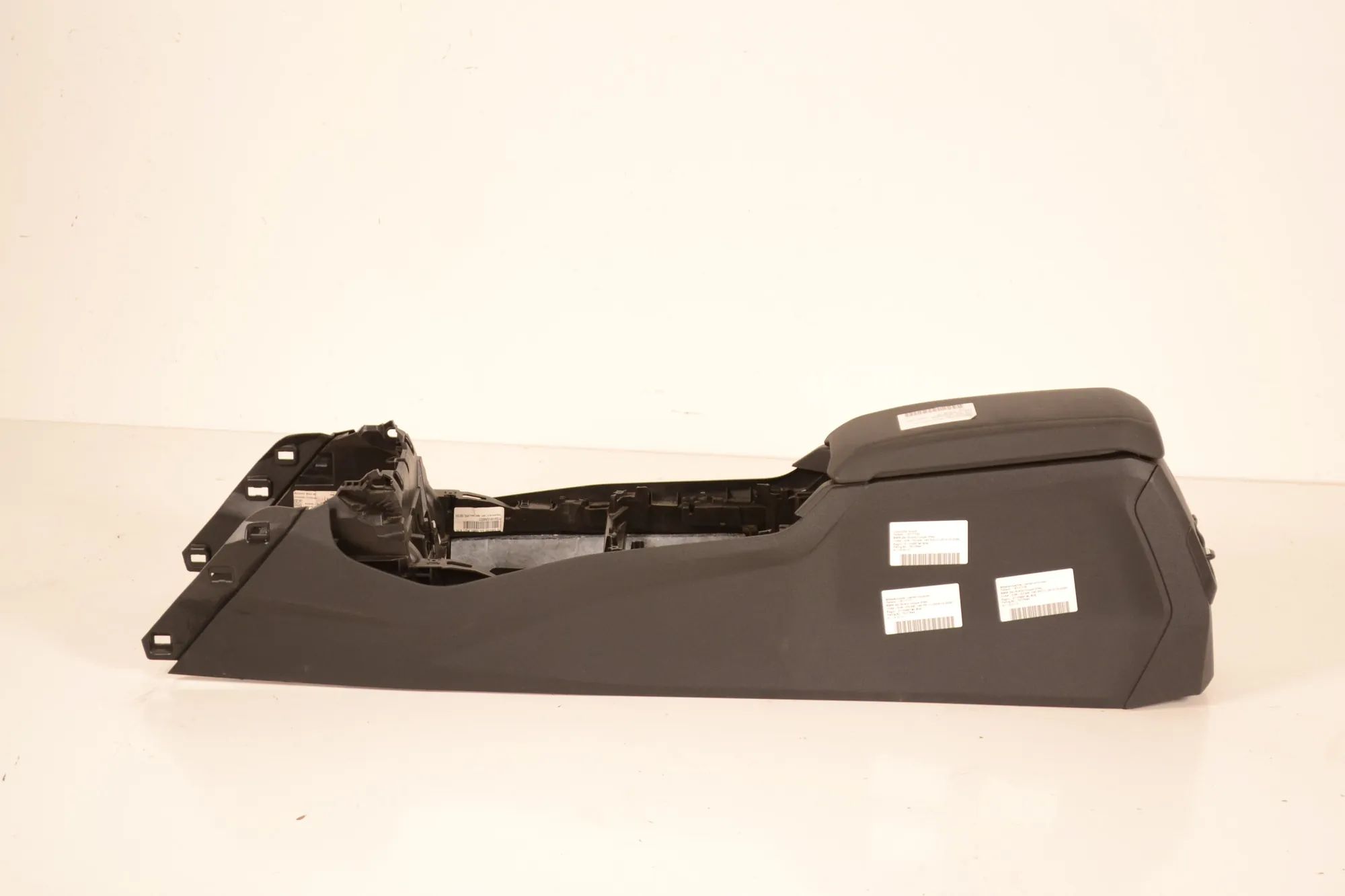 BMW 2 (F22 / F23) center console center Console — BMW 2 SERIES (Gran Coupe F44) ...