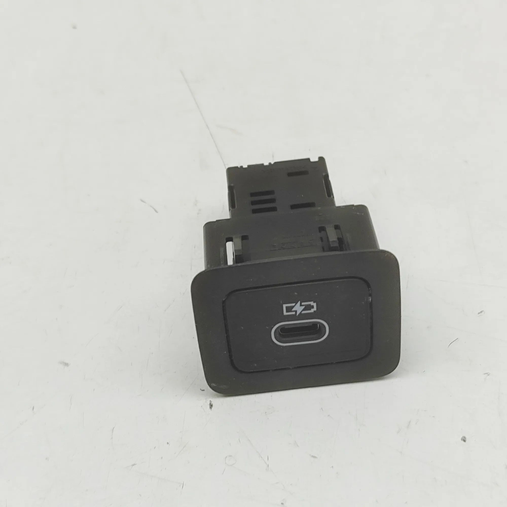 Land Rover Range Rover Evoque USB USB — LAND ROVER RANGE ROVER EVOQUE (L551) (201...