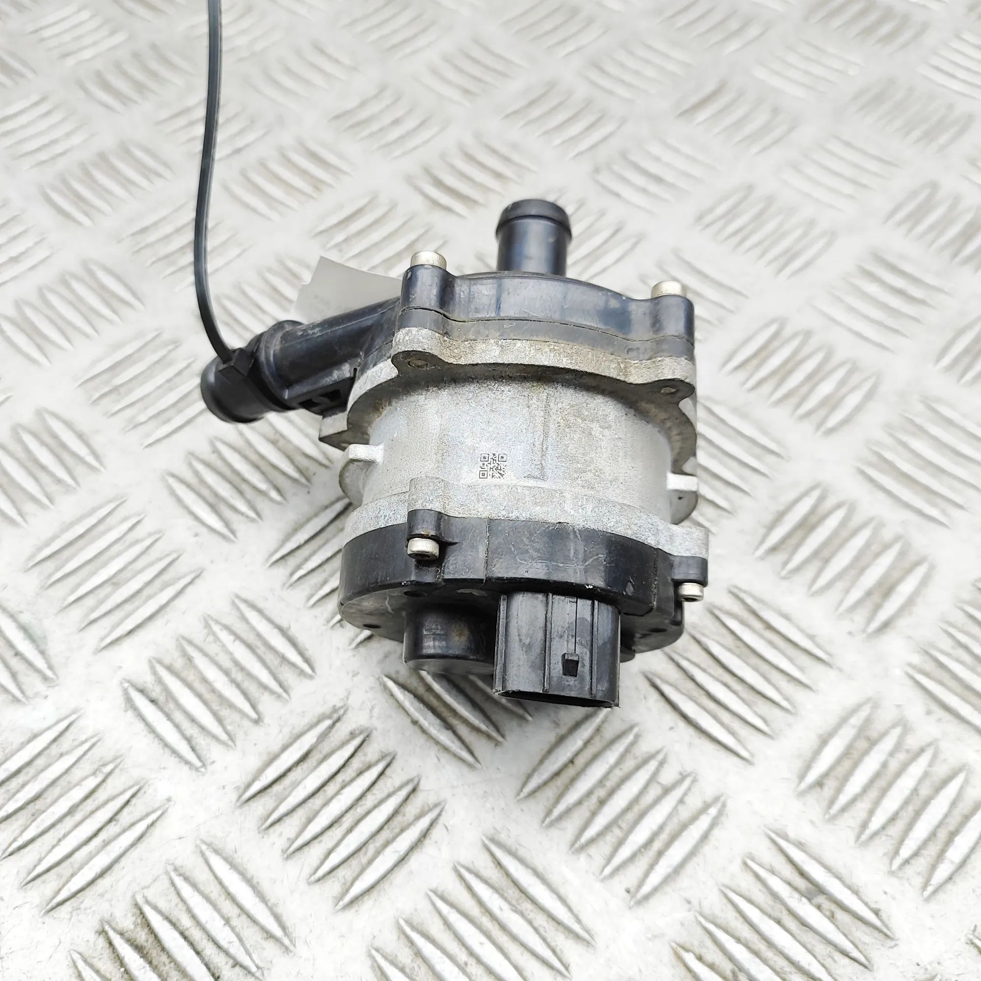 Kia Niro Auxiliary Water Pump Auxiliary Water Pump — KIA NIRO (2016-...) — 37...