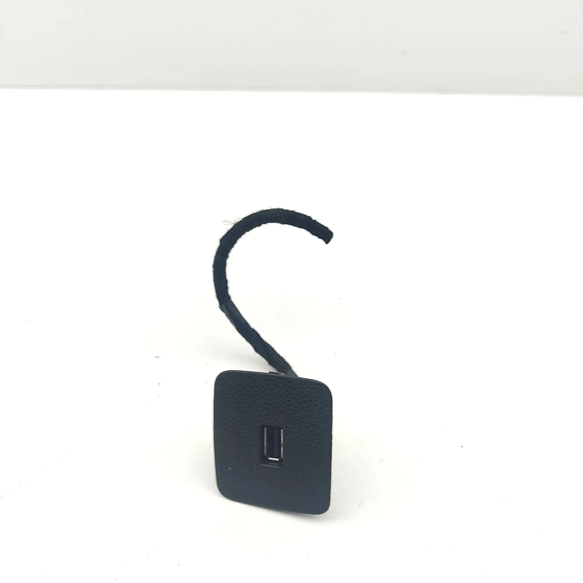 Ford Fiesta USB USB — FORD FIESTA (VII) (2017-...) — C1BB-A045K...