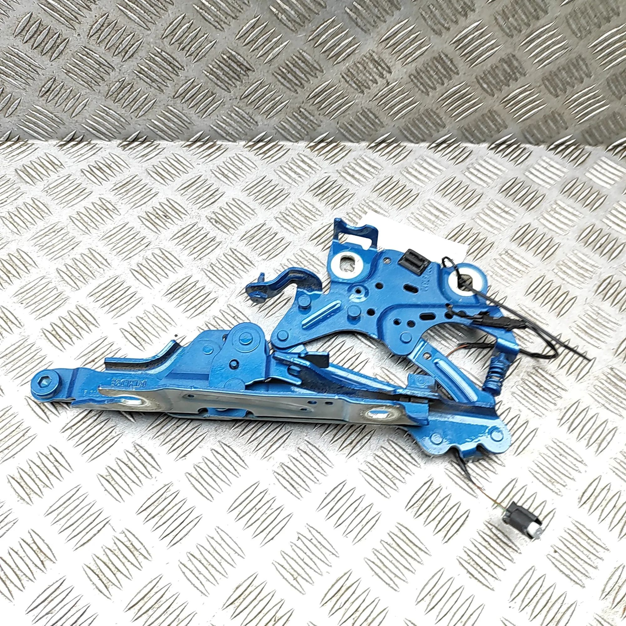 Mini One, Cooper (F55 / F56 / F57) Bonnet hinge — front left Bonnet hinge — front left — MINI COOPER (F55) (...
