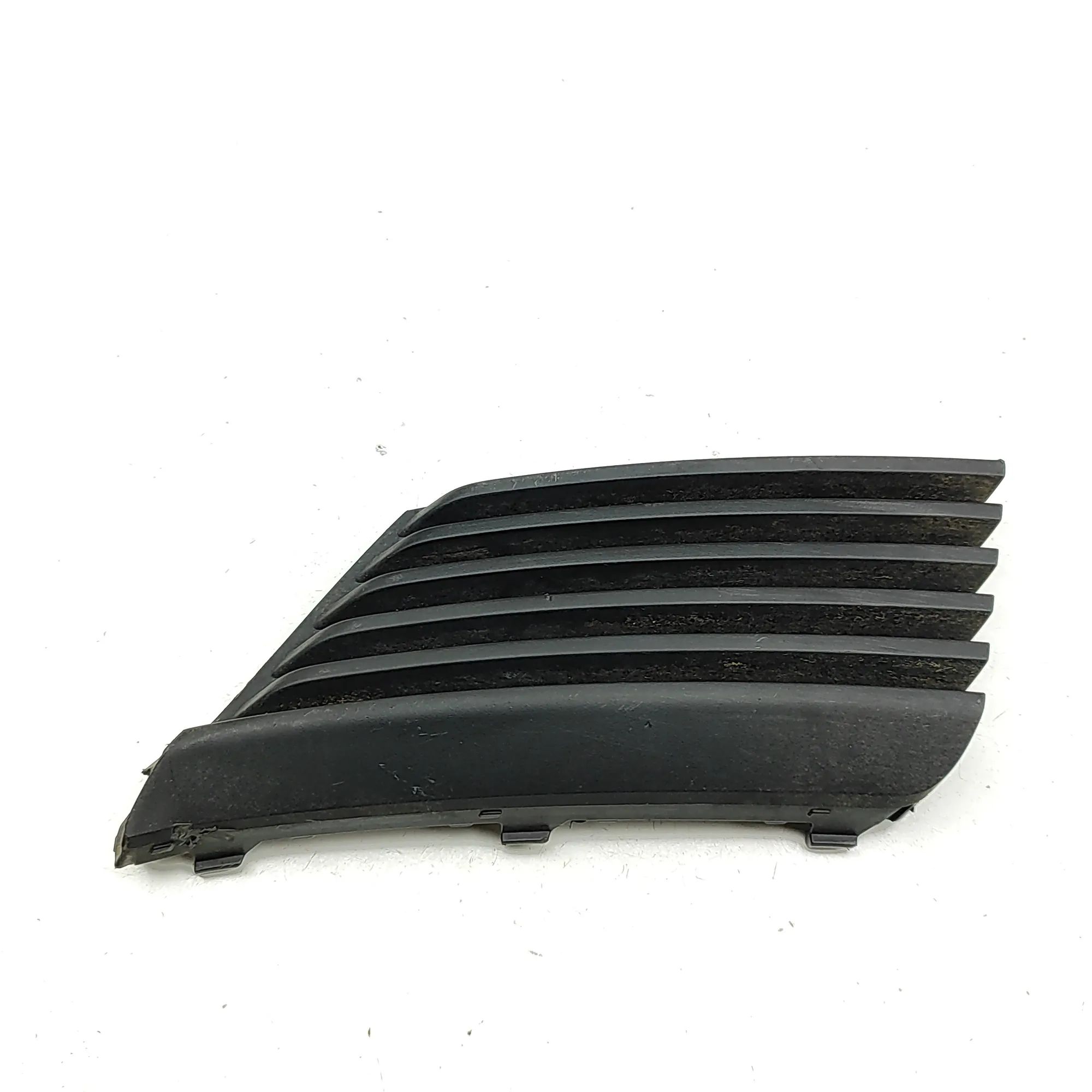 Porsche Taycan Rear bumper towing eye cover