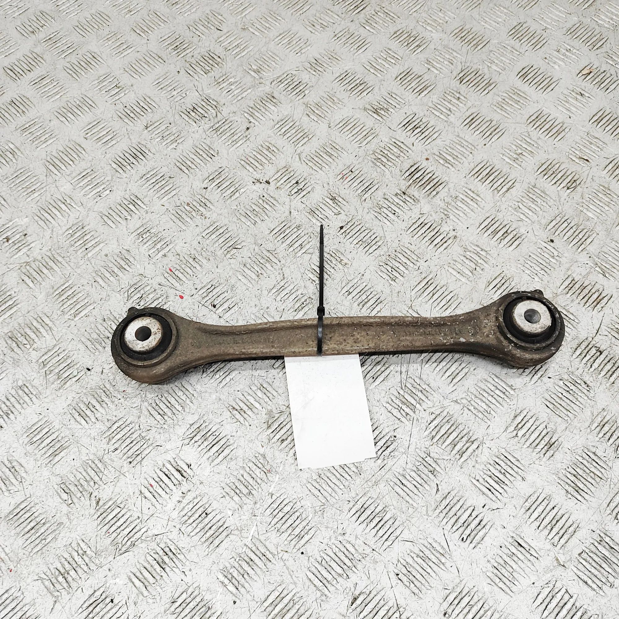 Porsche 911 (991) Control arm — rear left Control arm — rear left — PORSCHE 911 (991) (20...