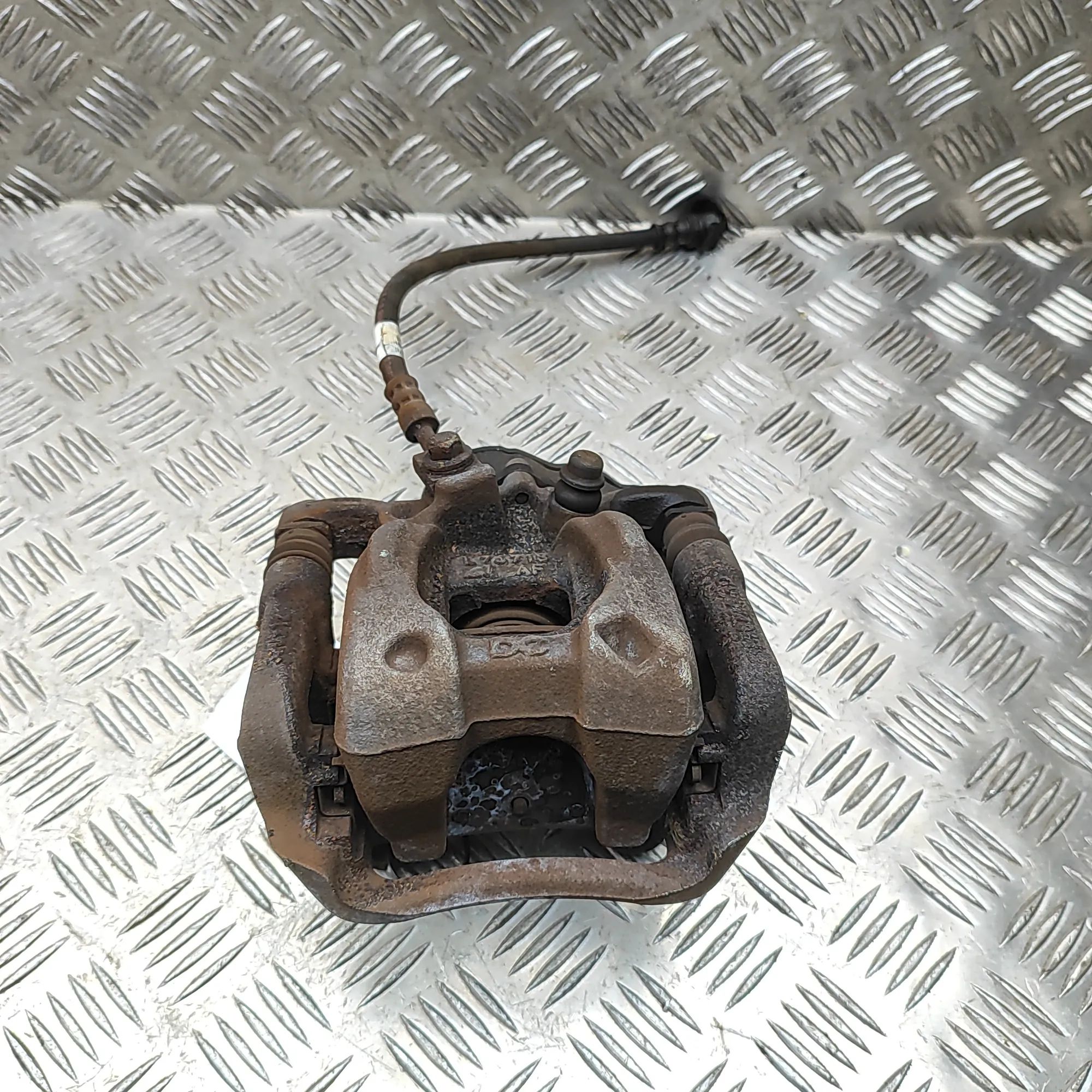 Mercedes-Benz GLA / EQA (H247) Brake caliper — rear right Brake caliper — rear right — MERCEDES BENZ GLA ...