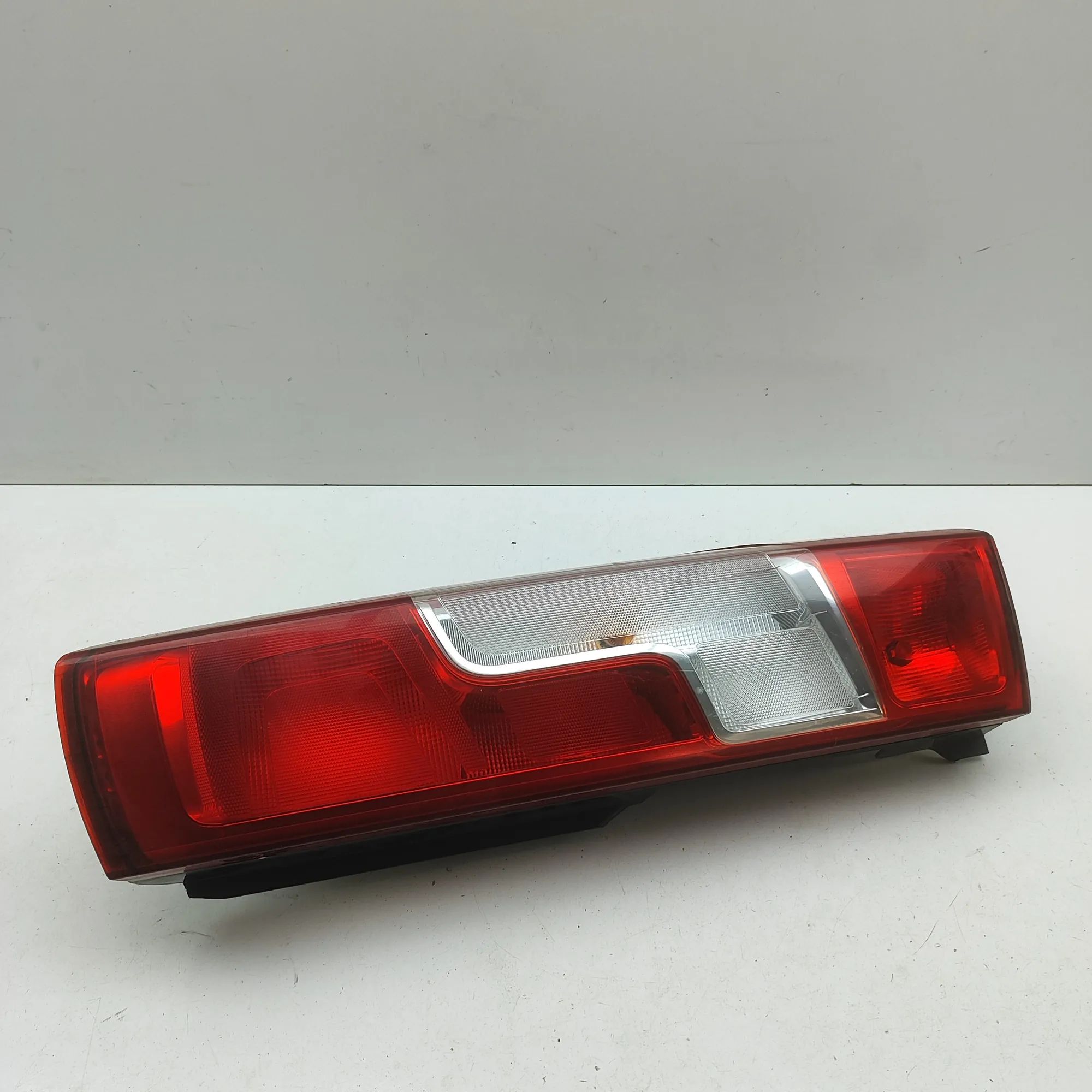 Peugeot Boxer Rear Right Tail Light Rear Right Tail Light — PEUGEOT BOXER (Van) (20...