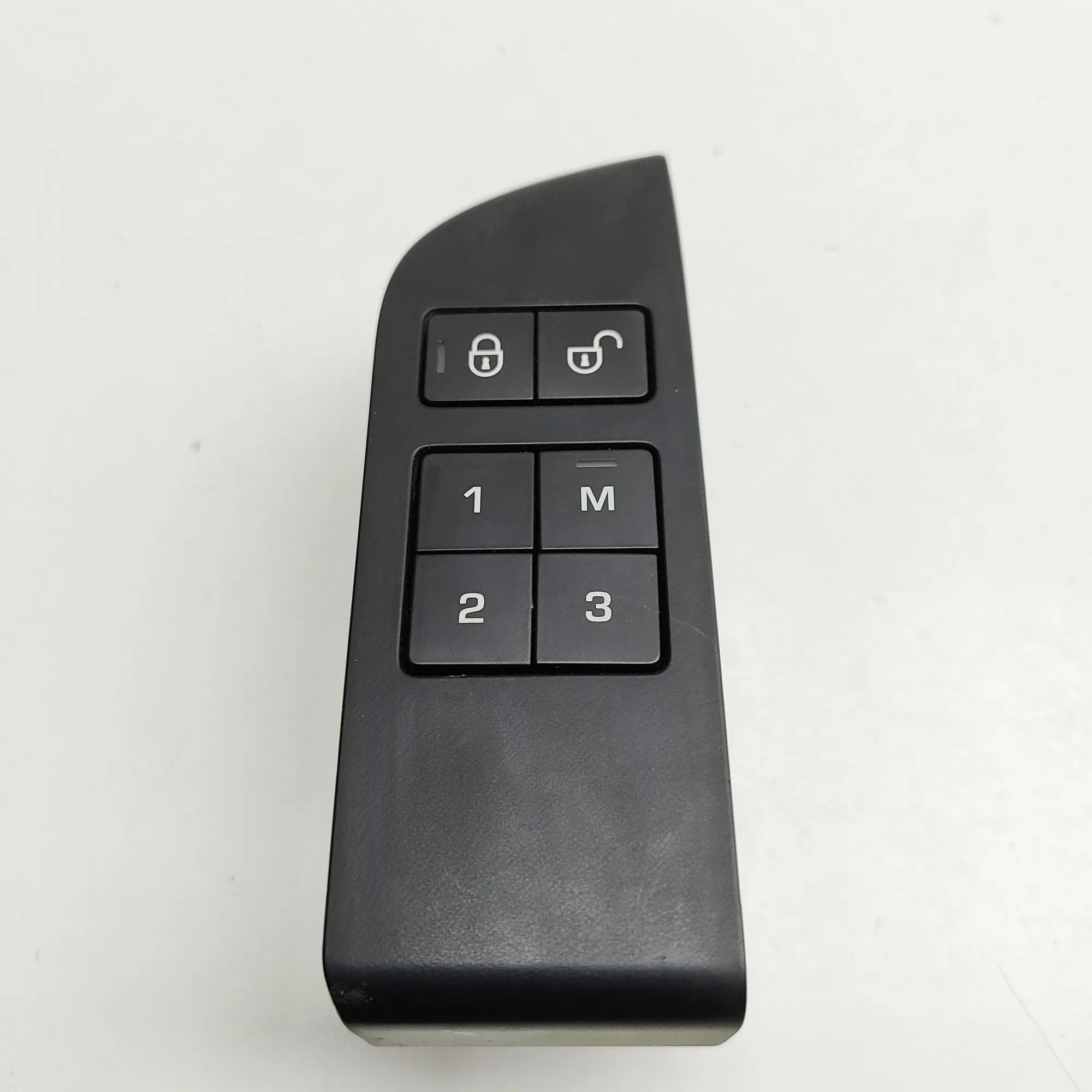 Land Rover Discovery Button Switch Panel Button Switch Panel — LAND ROVER DISCOVERY (V L...