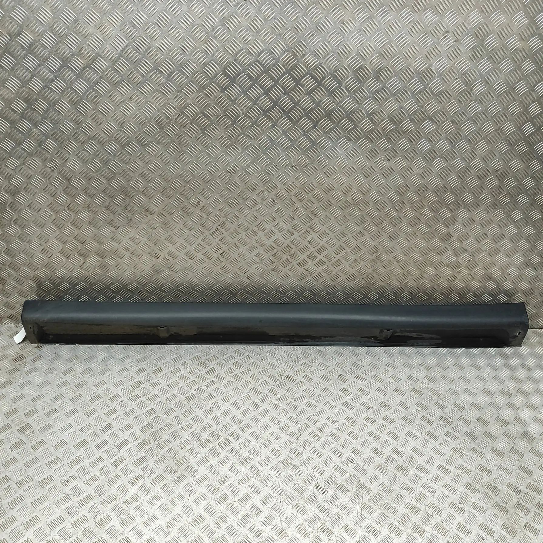 Mitsubishi Outlander Left Side Plastic Sideskirt Cover Left Side Plastic Sideskirt Cover — MITSUBISHI ...
