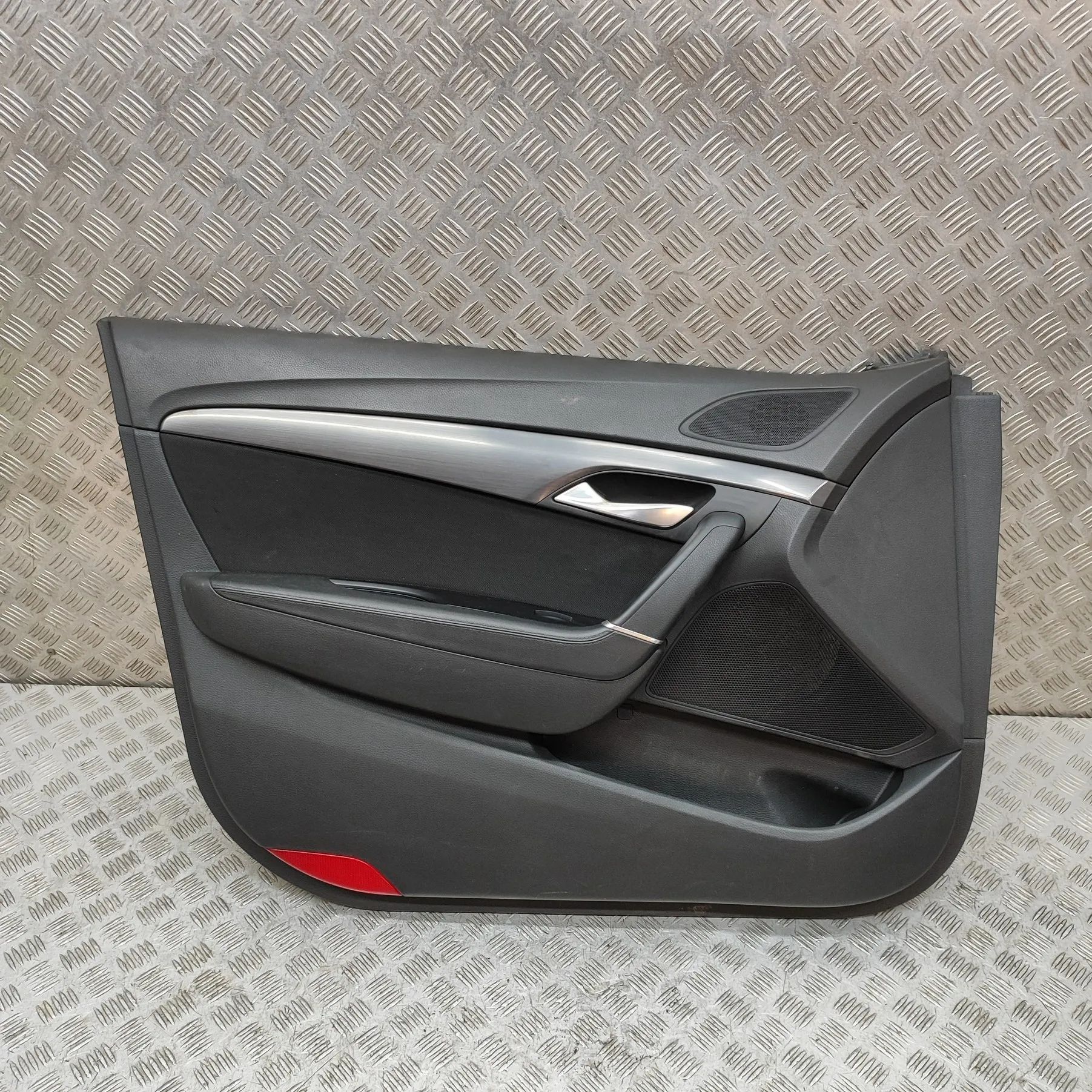 Hyundai i40 Front Left Door Panel Front Left Door Panel — HYUNDAI I40 (VF) (2012-...