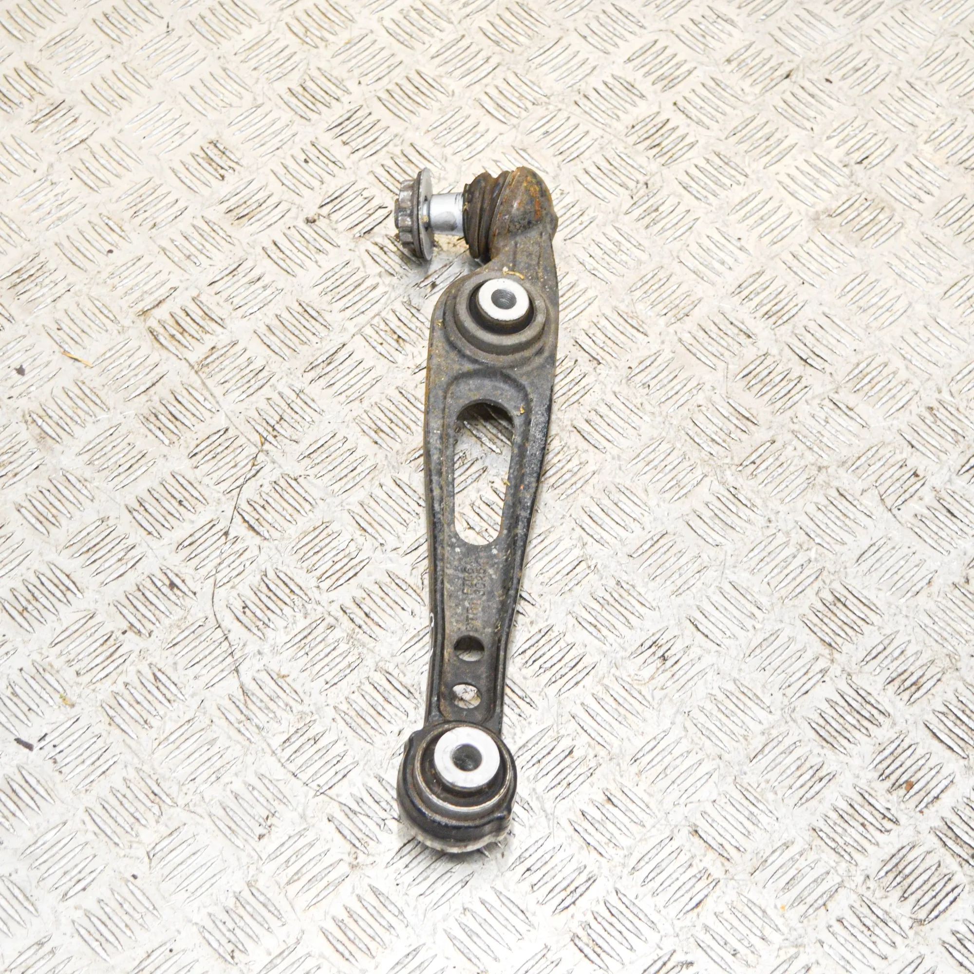 Land Rover Range Rover (L405) Front Right Lower Control Arm Front Right Lower Control Arm — LAND ROVER RANG...