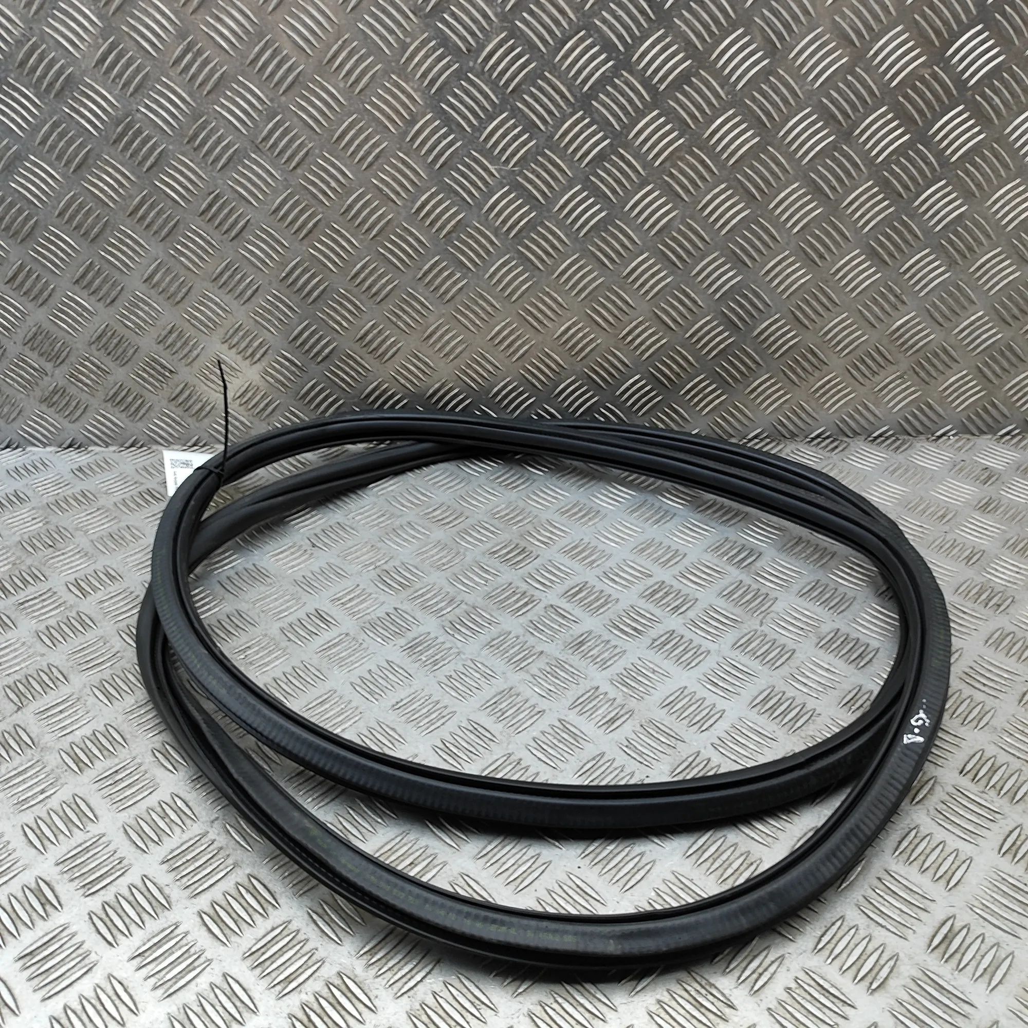 Porsche Cayenne Door rubber seal — rear right Door rubber seal — rear right — PORSCHE CAYENNE...