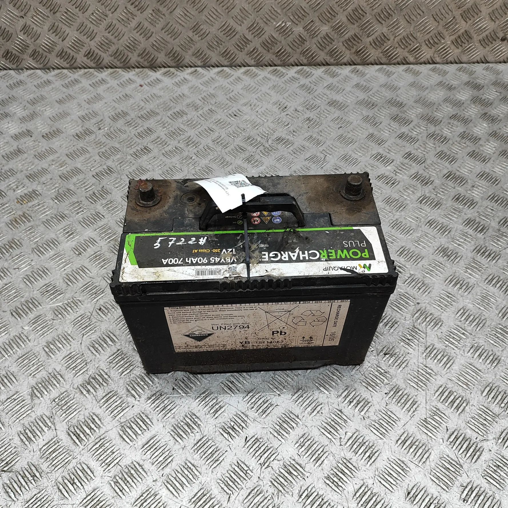 Toyota Land Cruiser 100 akku Battery — TOYOTA LAND CRUISER (100 _J1_) (1998-...