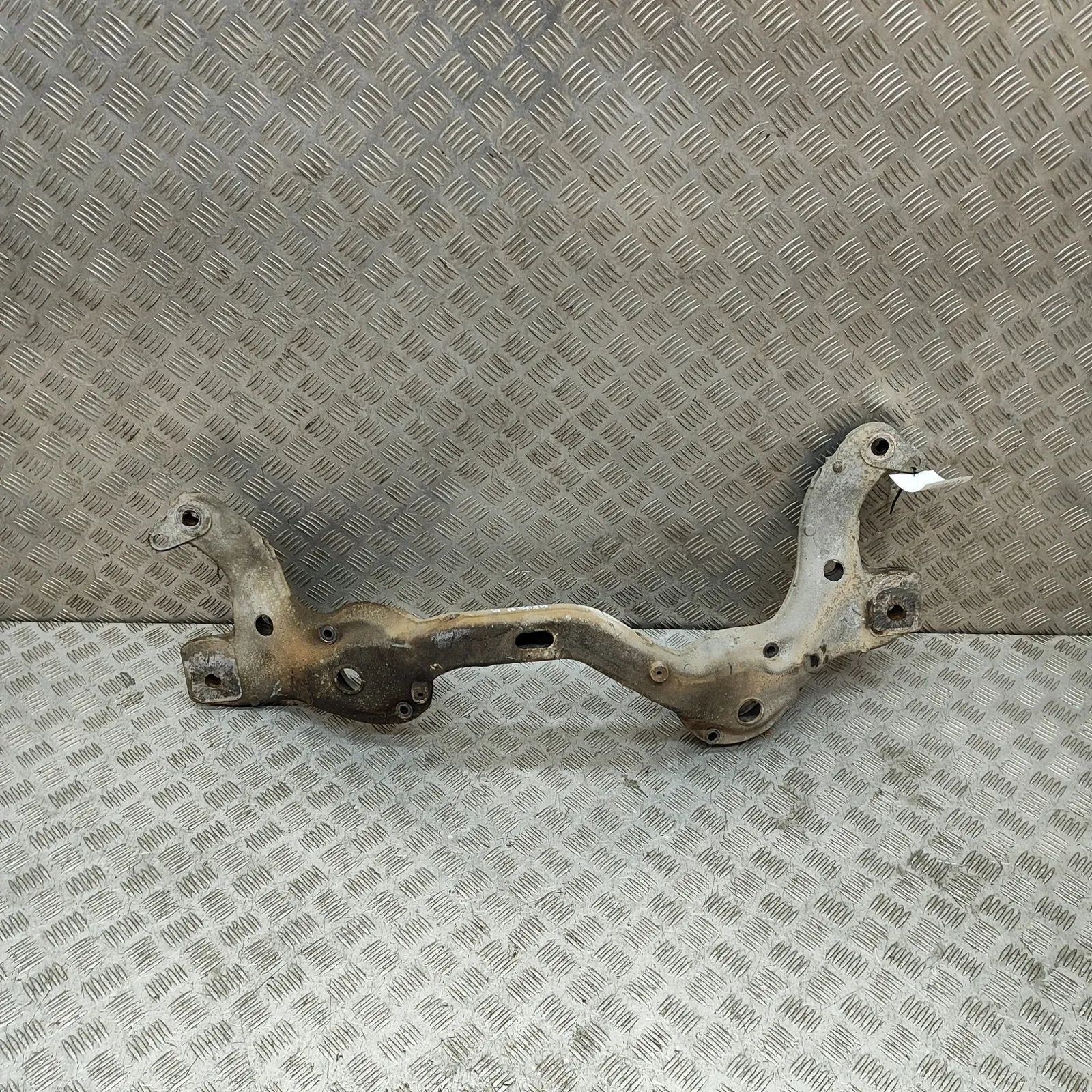 Porsche Cayenne Front subframe Front subframe — PORSCHE CAYENNE (9PA) (2002-20...