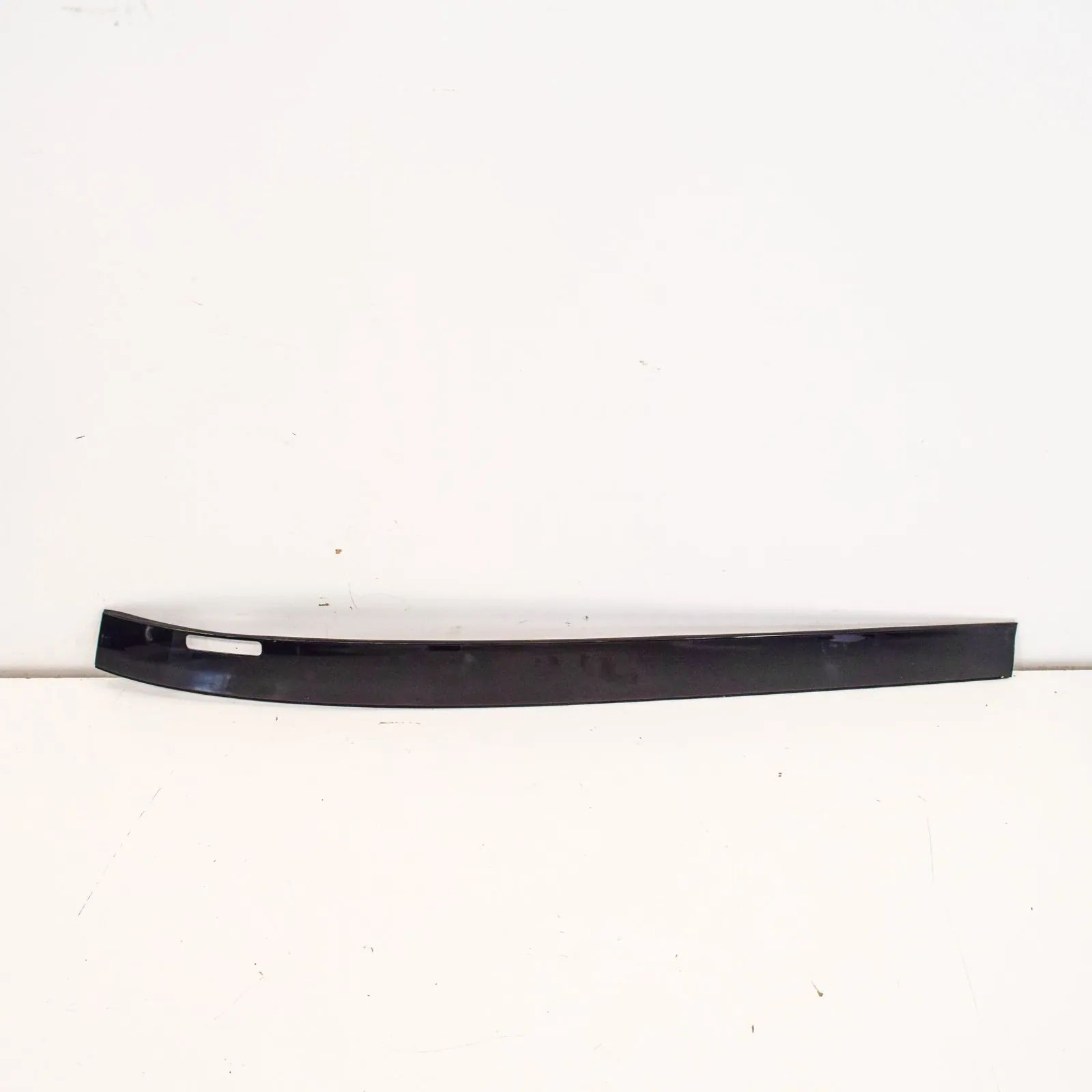 Mercedes-Benz GL / GLS (X166) Right Side Roof Strip Trim Right Side Roof Strip Trim — MERCEDES BENZ GLS ...