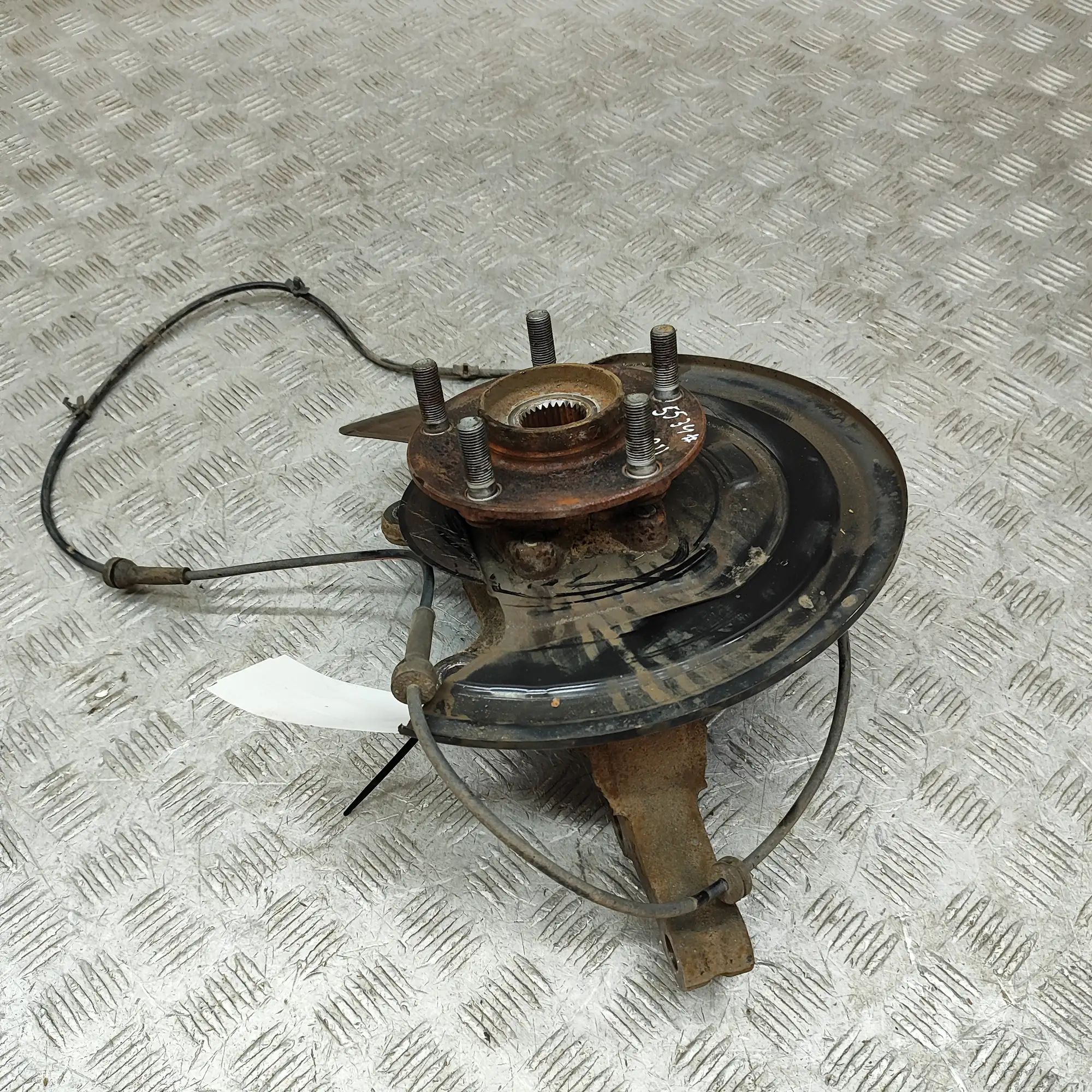 Nissan Leaf Front Right Wheel Hub Front Right Wheel Hub — NISSAN LEAF (ZE1) (2017...