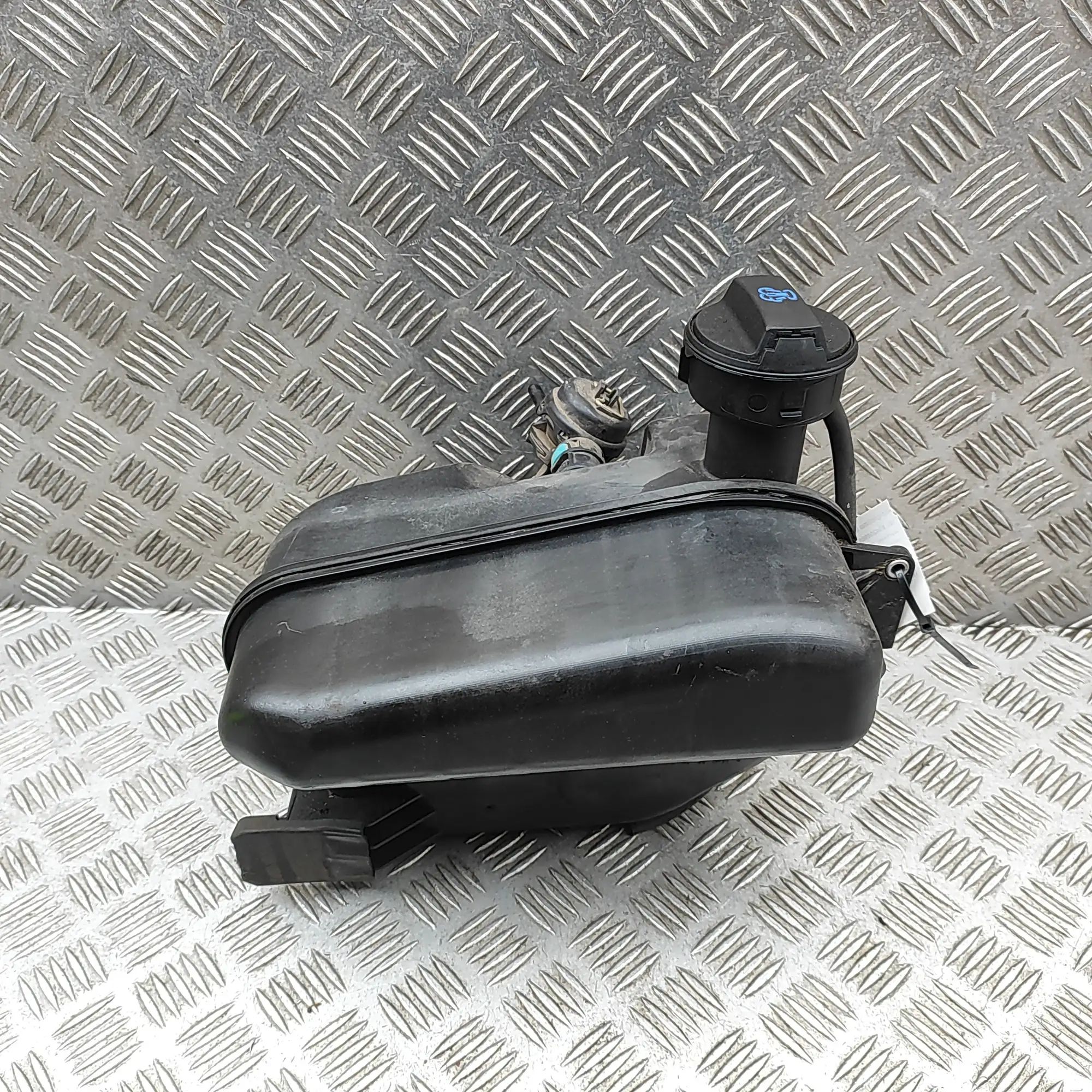Porsche 911 (991) Expansion Tank Expansion tank — PORSCHE 911 (991) (2011-2020) ...