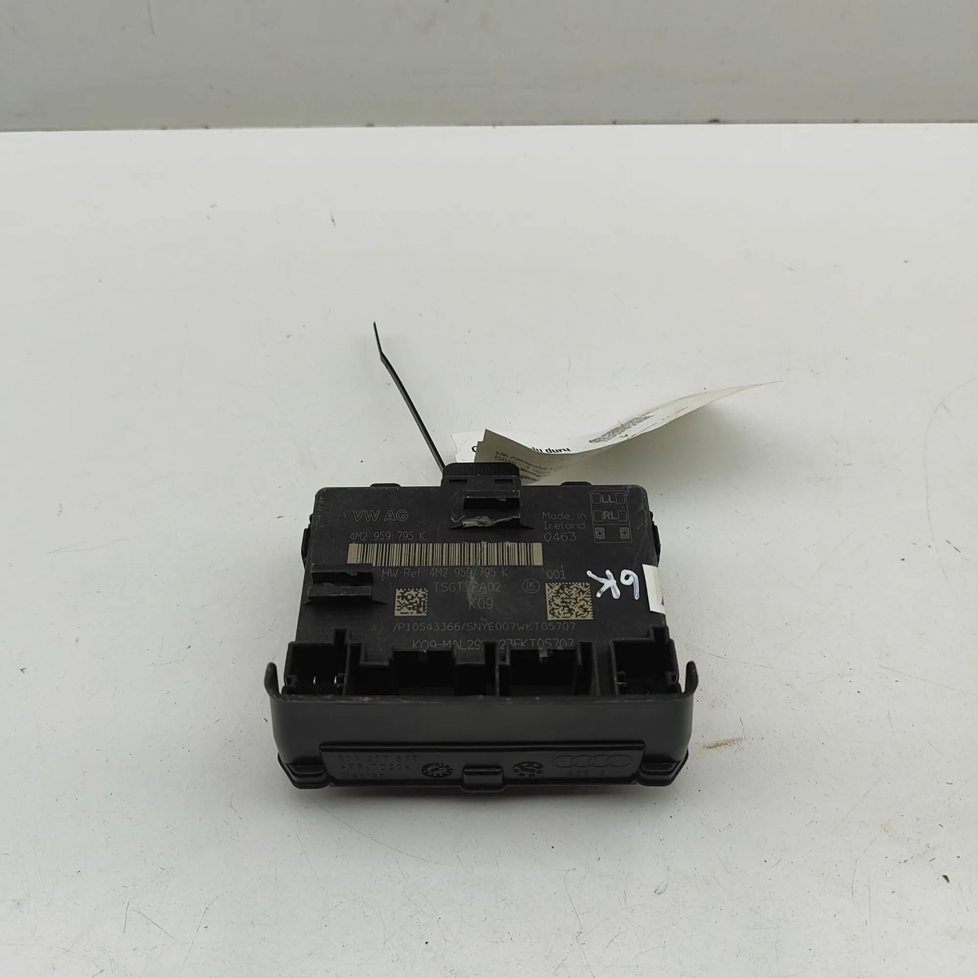 Audi Q5 (FY) Door control unit — rear left Door control unit — rear left — AUDI Q5 (FY) (2...