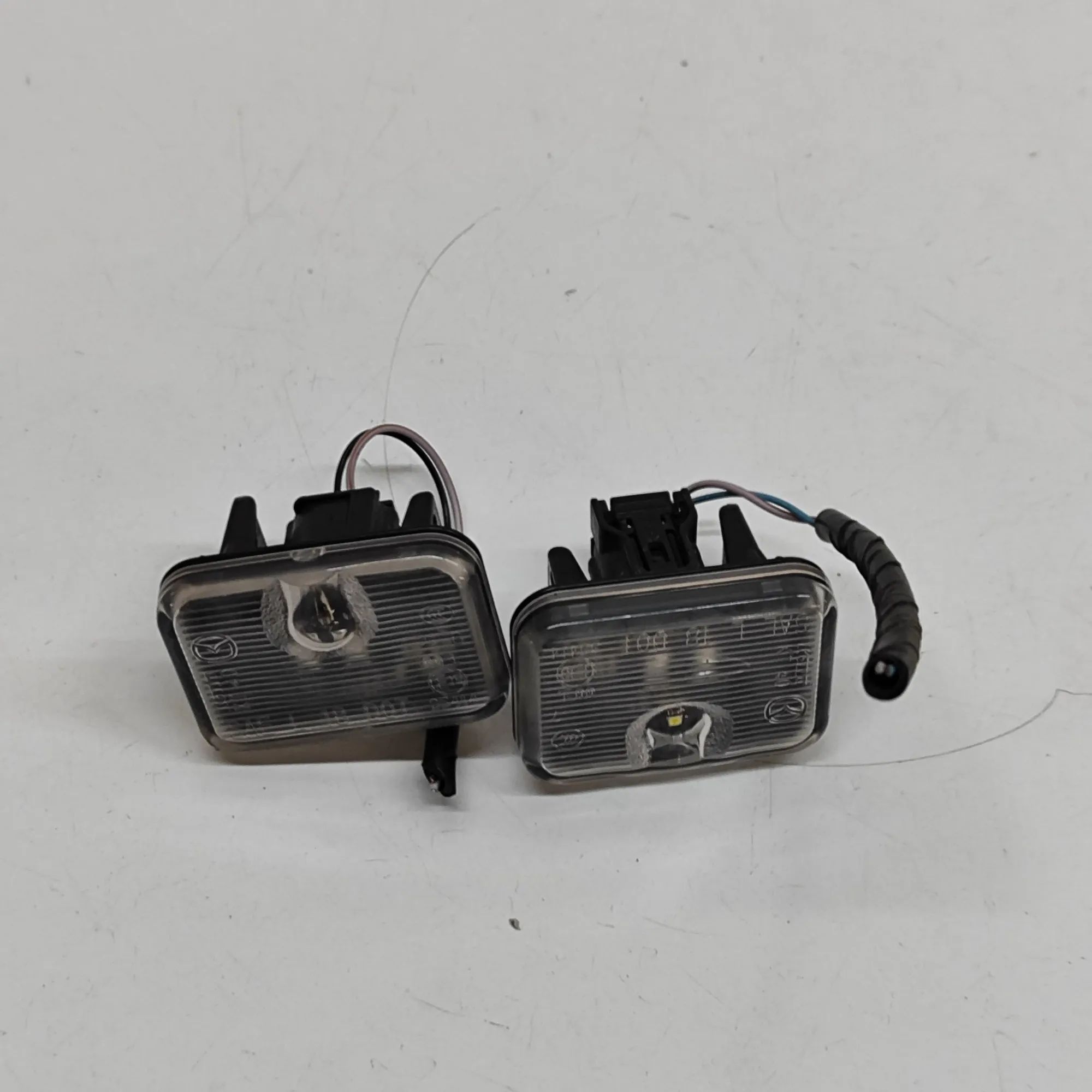 Mazda 3 (BP) License plate lights License plate lights — MAZDA CX-3 (0 DM) (2019-...