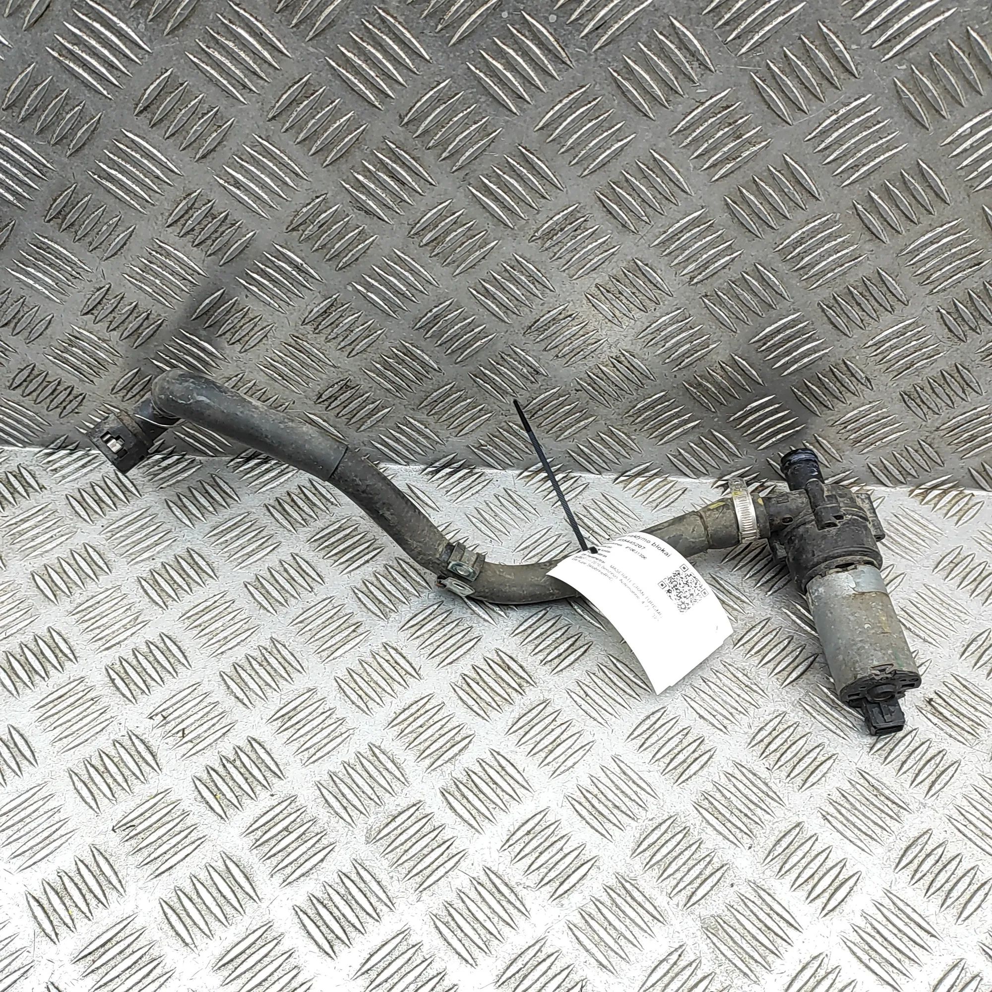 Maserati GranTurismo / GranCabrio Auxiliary Water Pump Auxiliary Water Pump — MASERATI GRAN (TURISMO) ...