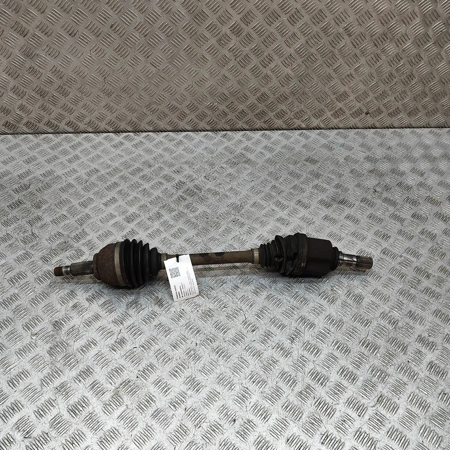 Opel Vivaro (B) Front Left Driveshaft Front Left Driveshaft — OPEL VIVARO (Van) (2014...