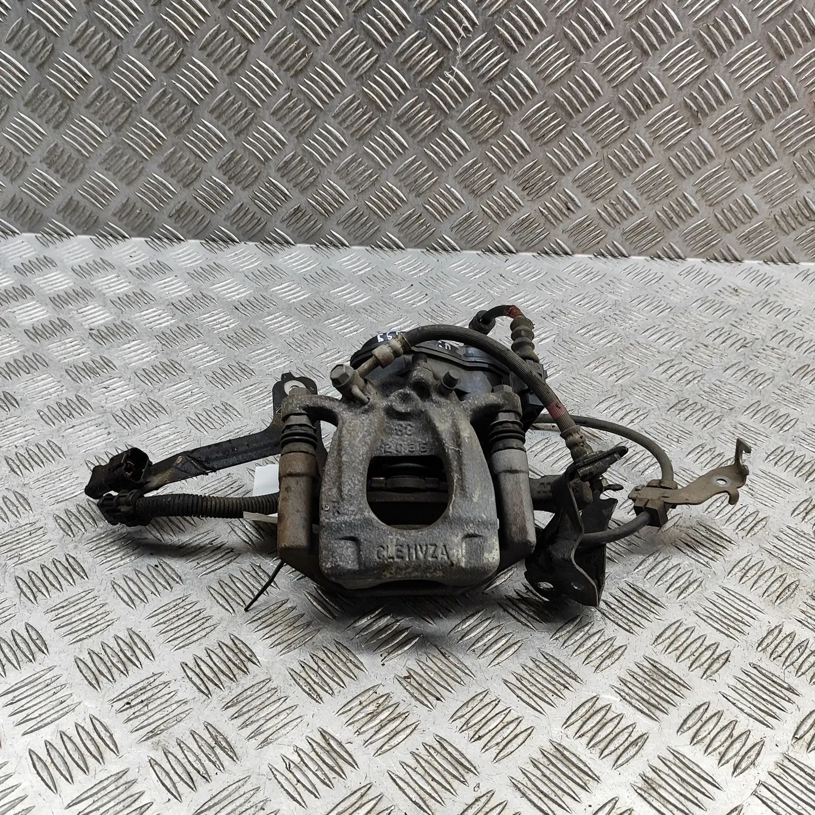 Nissan Leaf Brake caliper — rear right Brake caliper — rear right — NISSAN LEAF (ZE1) ...