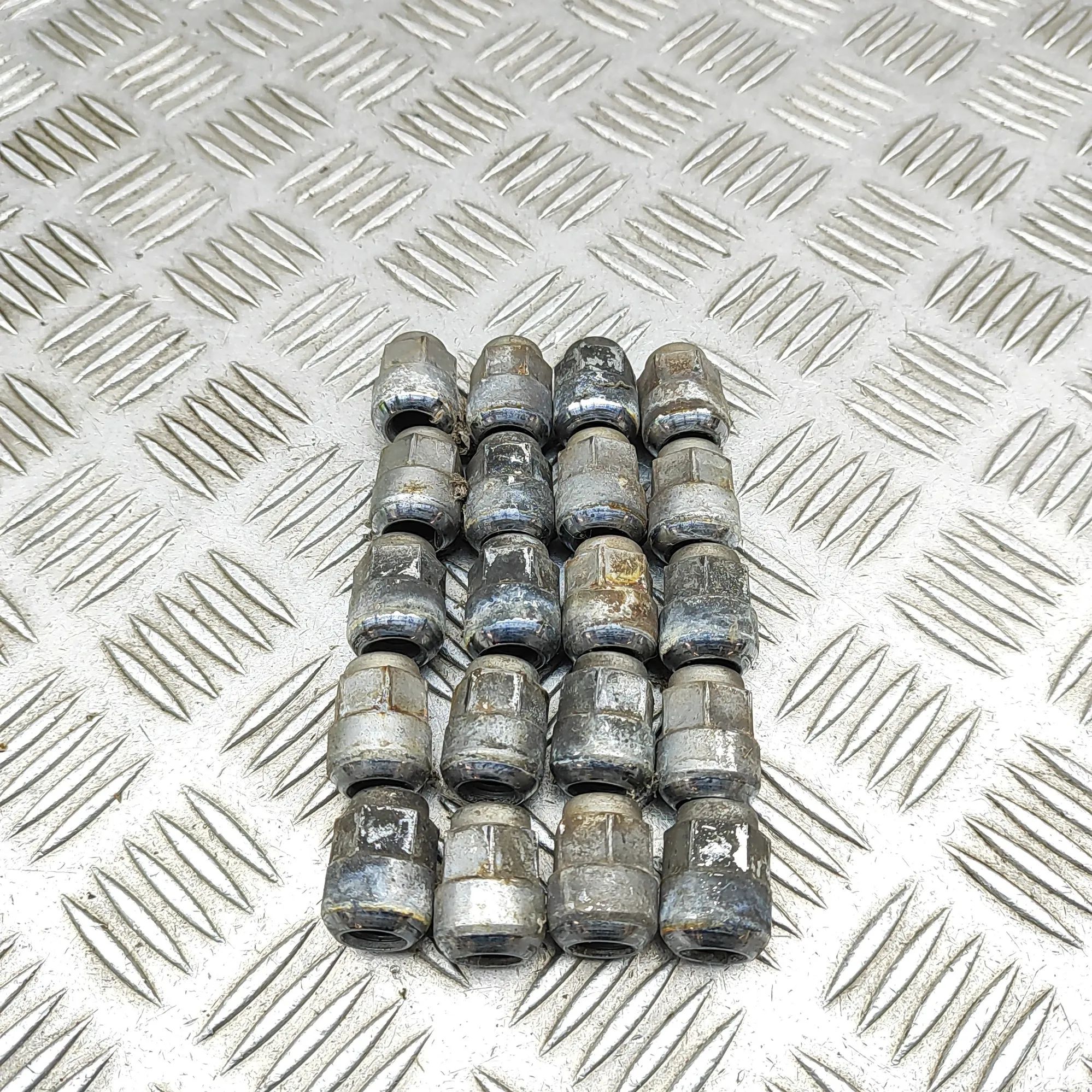 Honda Civic Wheel Screws Kit Wheel Screws Kit — HONDA CIVIC (IX FK) (2012-20...