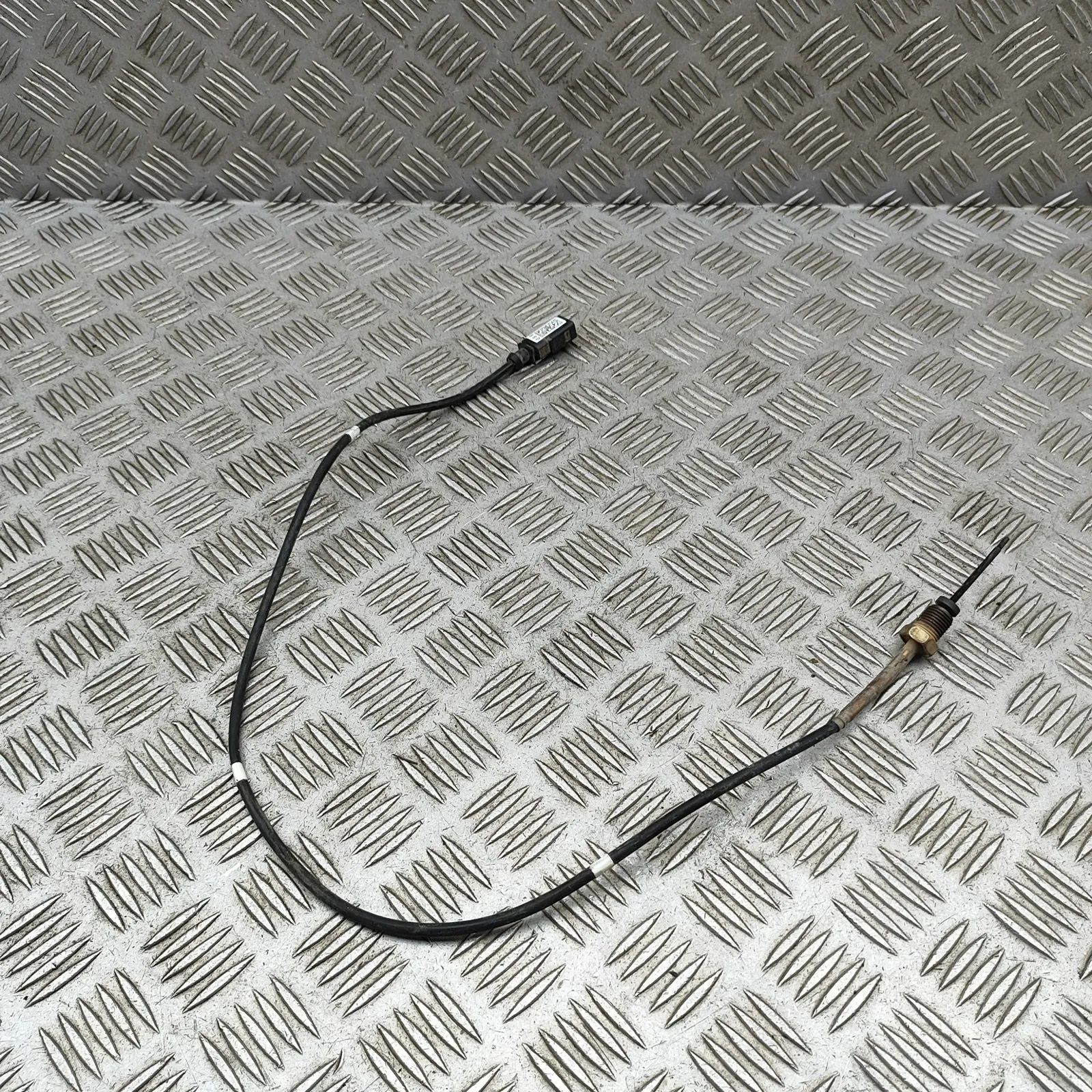 Volkswagen Transporter (T6, Caravelle, Multivan) Pakokaasun lämpötila-anturi Exhaust gas temperature sensor — VW TRANSPORTER...