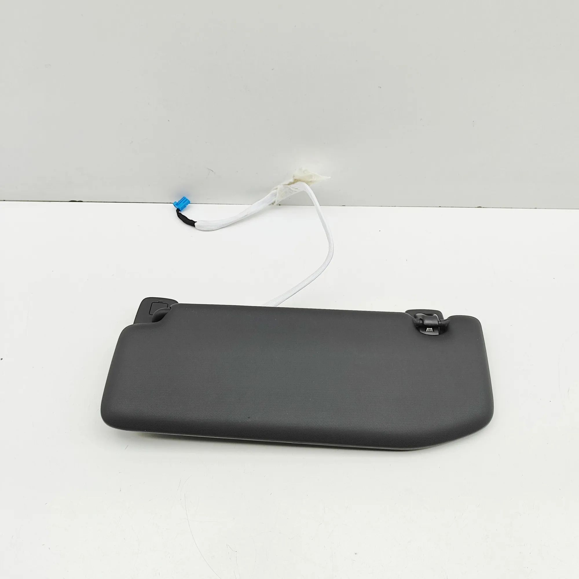 Peugeot 508 Sun visor — right Sun visor — right — PEUGEOT 508 (II) (2019-...)...