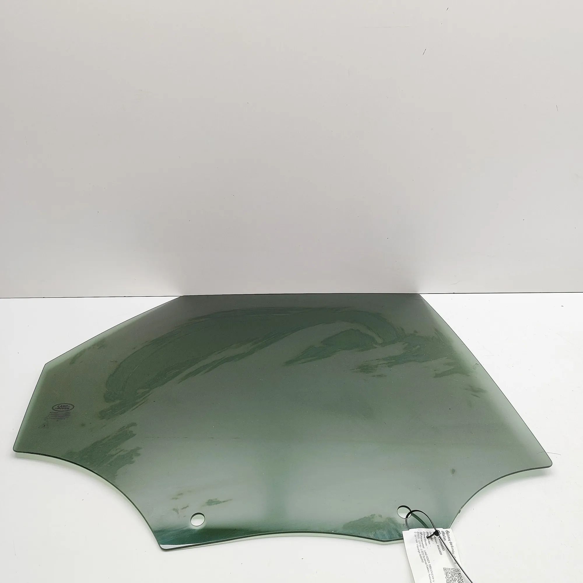 Land Rover Discovery Right rear door window Right rear door window — LAND ROVER DISCOVERY (...