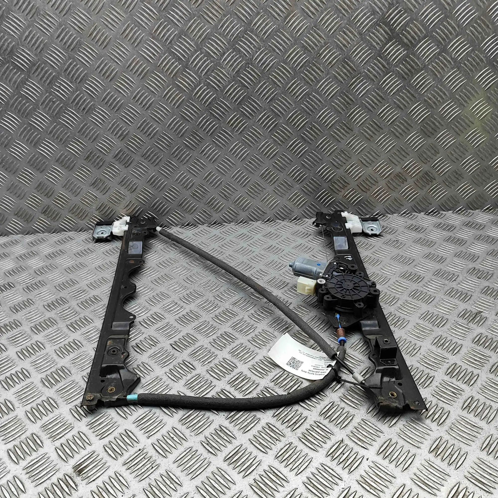 Jeep Commander Front Left Door Window Regulator Front Left Door Window Regulator — JEEP COMMAND...
