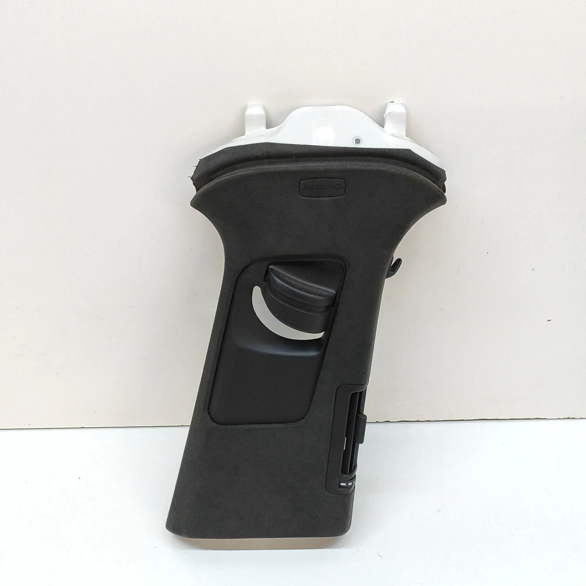 Porsche Cayenne B-pillar trim — right B-pillar trim — right — PORSCHE CAYENNE (Coupe ...