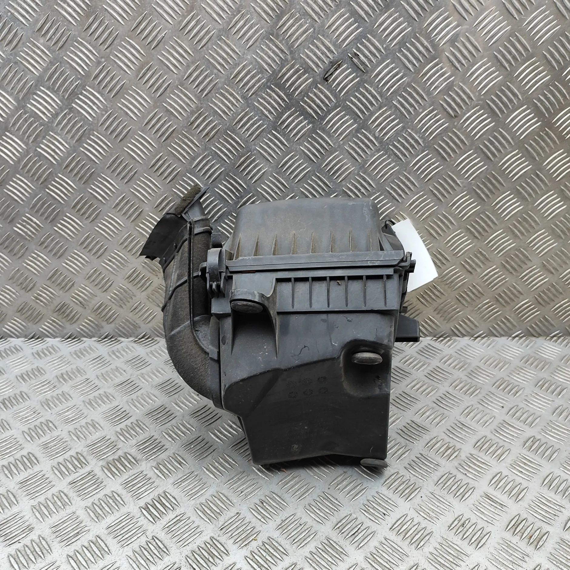 Jeep Grand Cherokee (WK) Air filter box  Air Filter Box — JEEP GRAND CHEROKEE (IV WK, WK...
