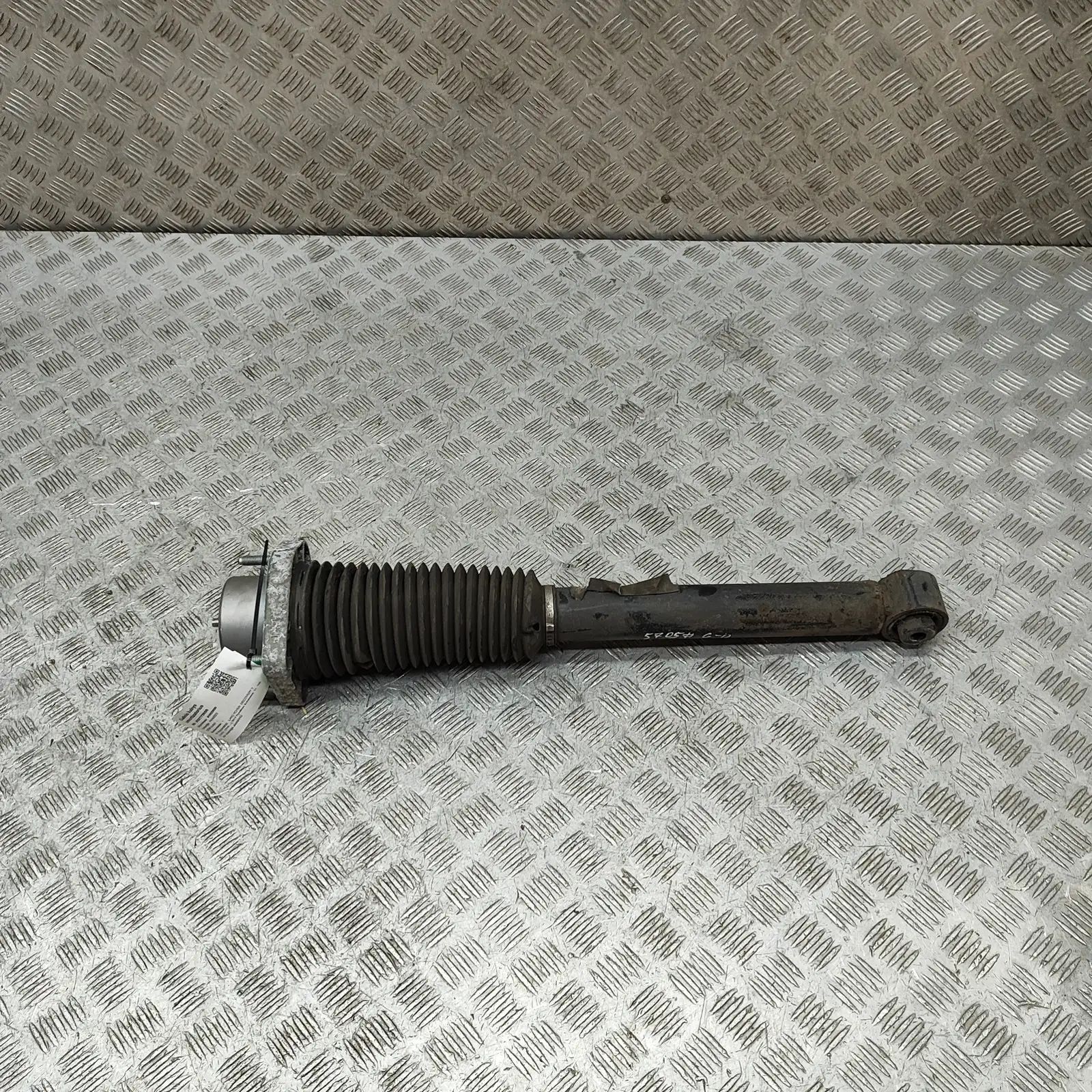 Land Rover Discovery Shock absorber — rear left Shock absorber — rear left — LAND ROVER DISCOVE...