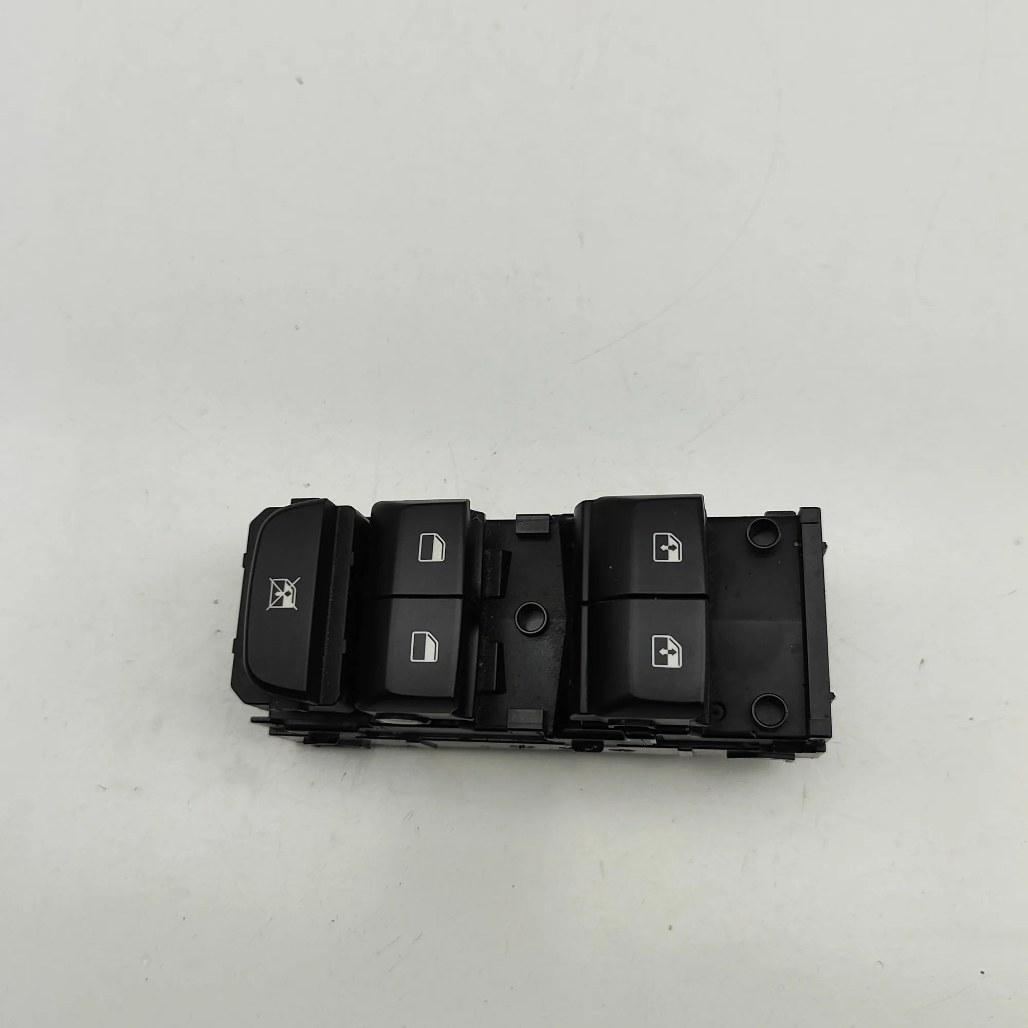 Kia Ceed (CD) Door window switch — front right Door window switch — front right — KIA CEE\'D (...