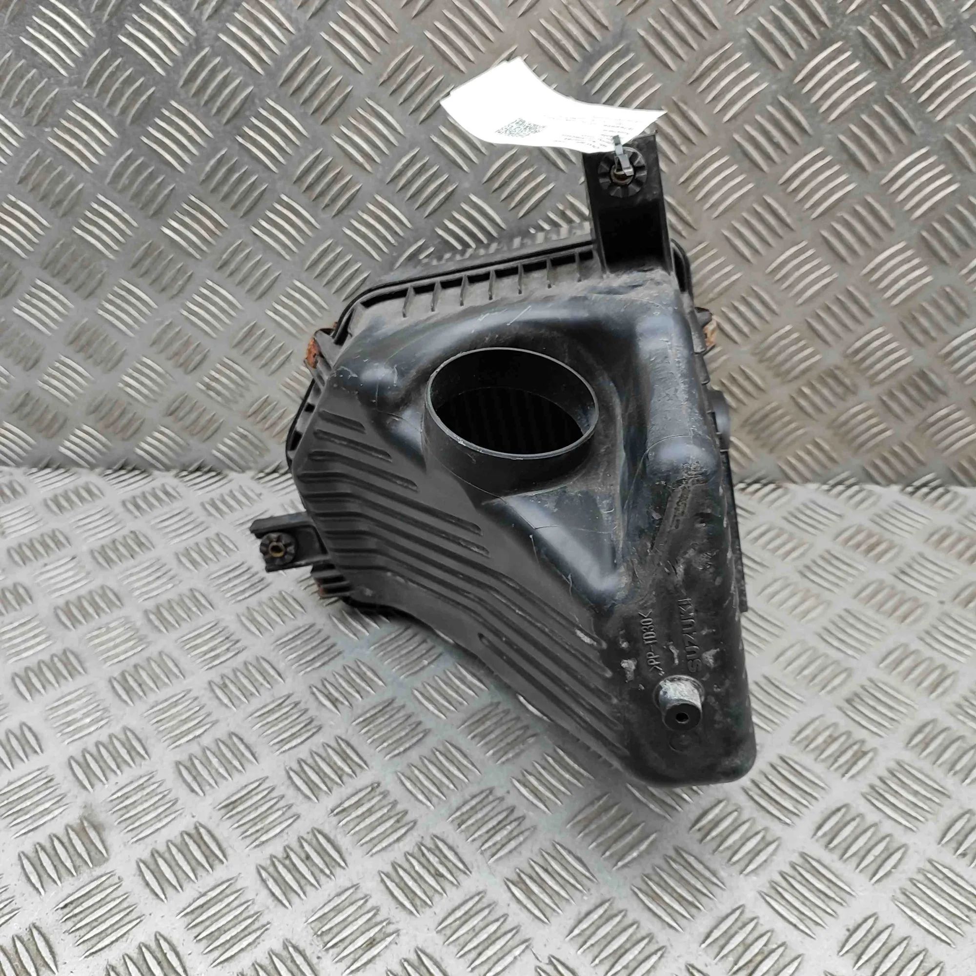 Suzuki Grand Vitara Air filter box  Air Filter Box — SUZUKI GRAND (VITARA II JT, TE...