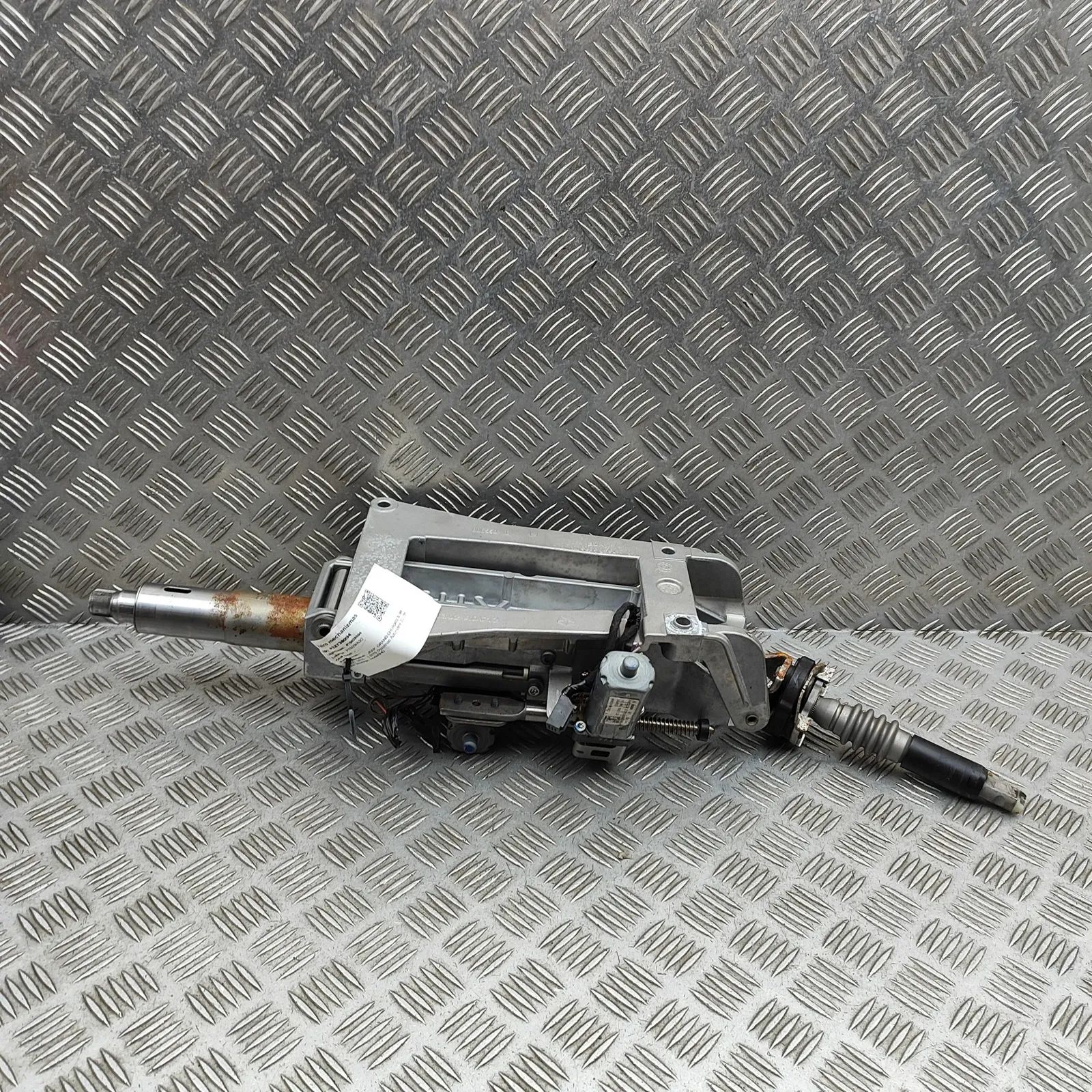 Jeep Grand Cherokee (WK) Steering Column Mechanism Steering Column Mechanism — JEEP GRAND CHEROKEE...