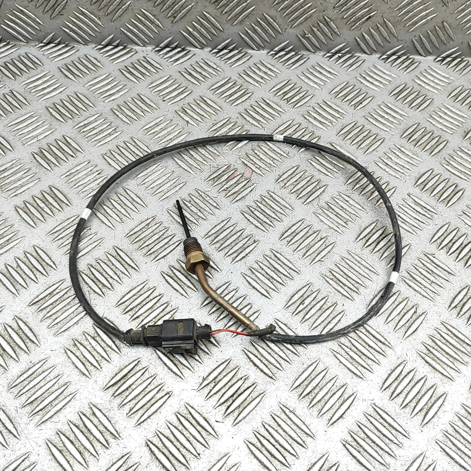 Volkswagen Transporter (T6, Caravelle, Multivan) lämpötila-anturi Temperature Sensor — VW TRANSPORTER (VI T6 Van ...