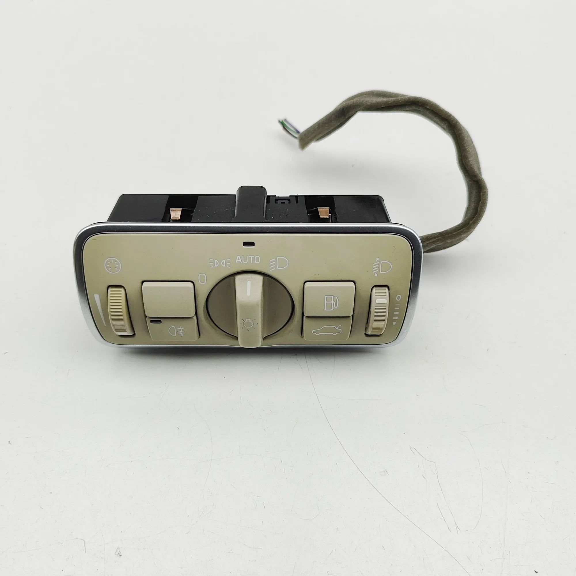 Volvo V70 Headlight Switch Control Unit Headlight Switch Control Unit — VOLVO V70 (III ...