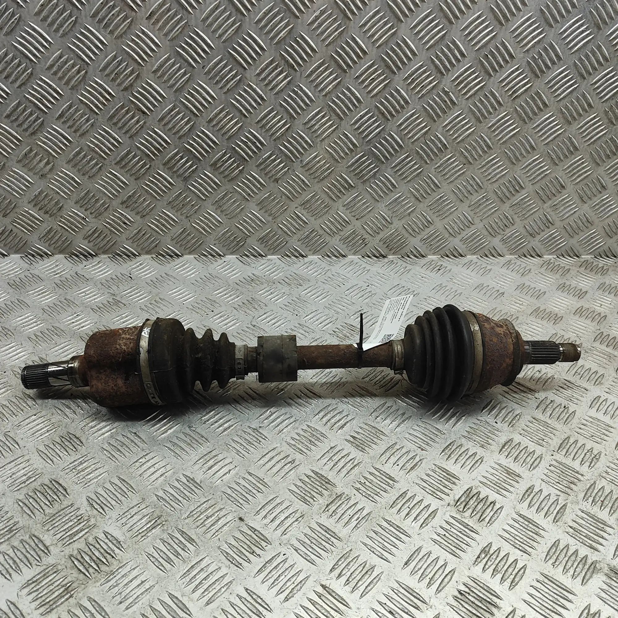 Mini One, Cooper, Clubman (R55 - R59) Front Left Driveshaft Front Left Driveshaft — MINI CLUBMAN (R55) (200...