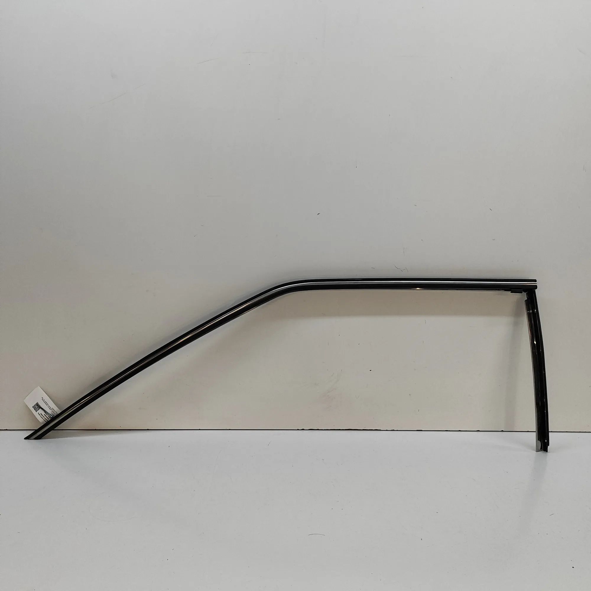 Cadillac Eldorado Upper door trim strip — front left Upper door trim strip — front left — CADILLAC E...
