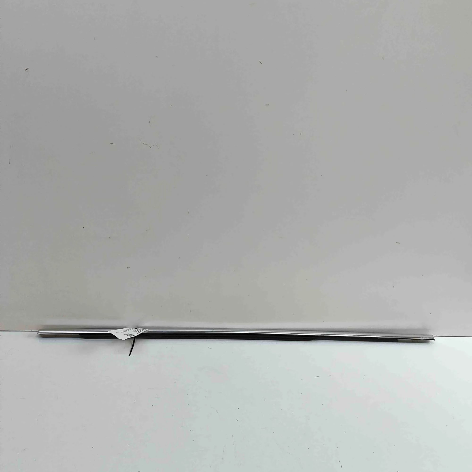 Volvo V60 Door window strip — rear right Door window strip — rear right — VOLVO V60 (II ...