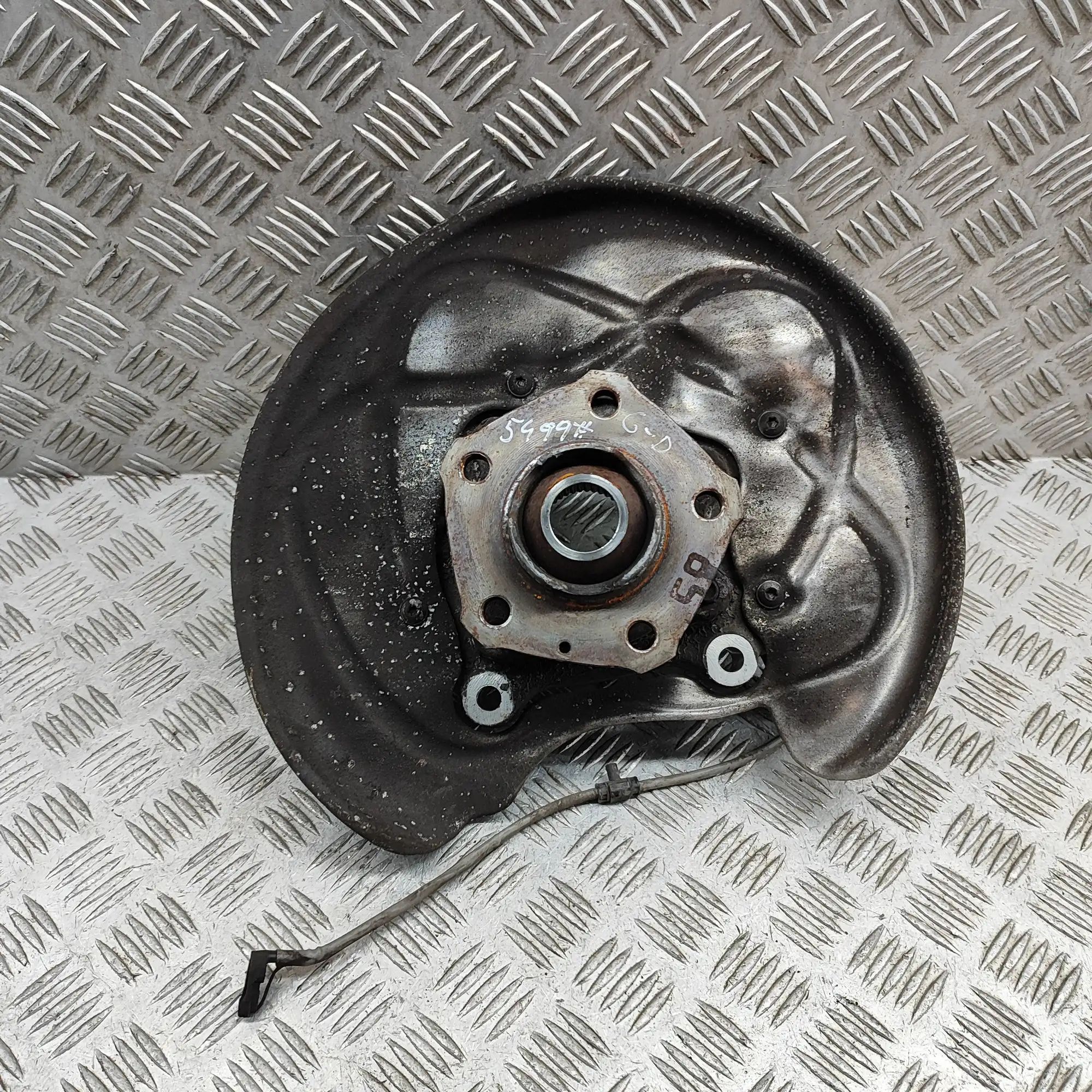 Audi Q5 (8R) Rear Right Wheel Hub Rear Right Wheel Hub — AUDI Q5 (FY) (2016-...) ...